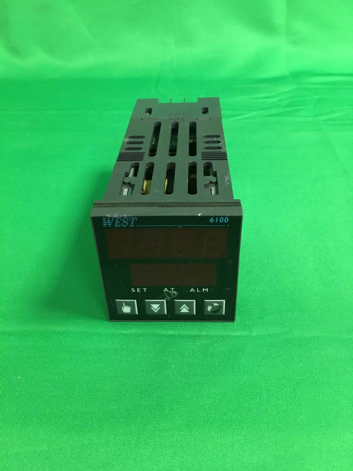WEST INSTRUMENTS N6100 N6100