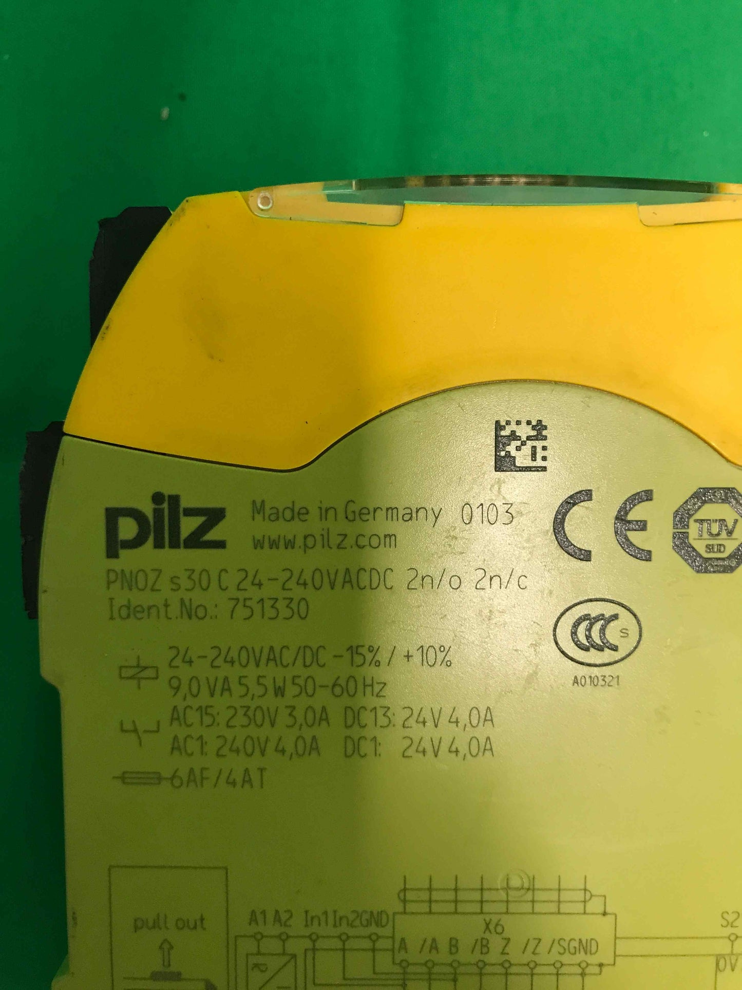 PILZ PNOZ S30 C24-240VACDC2N PNOZS30C24240VACDC2N
