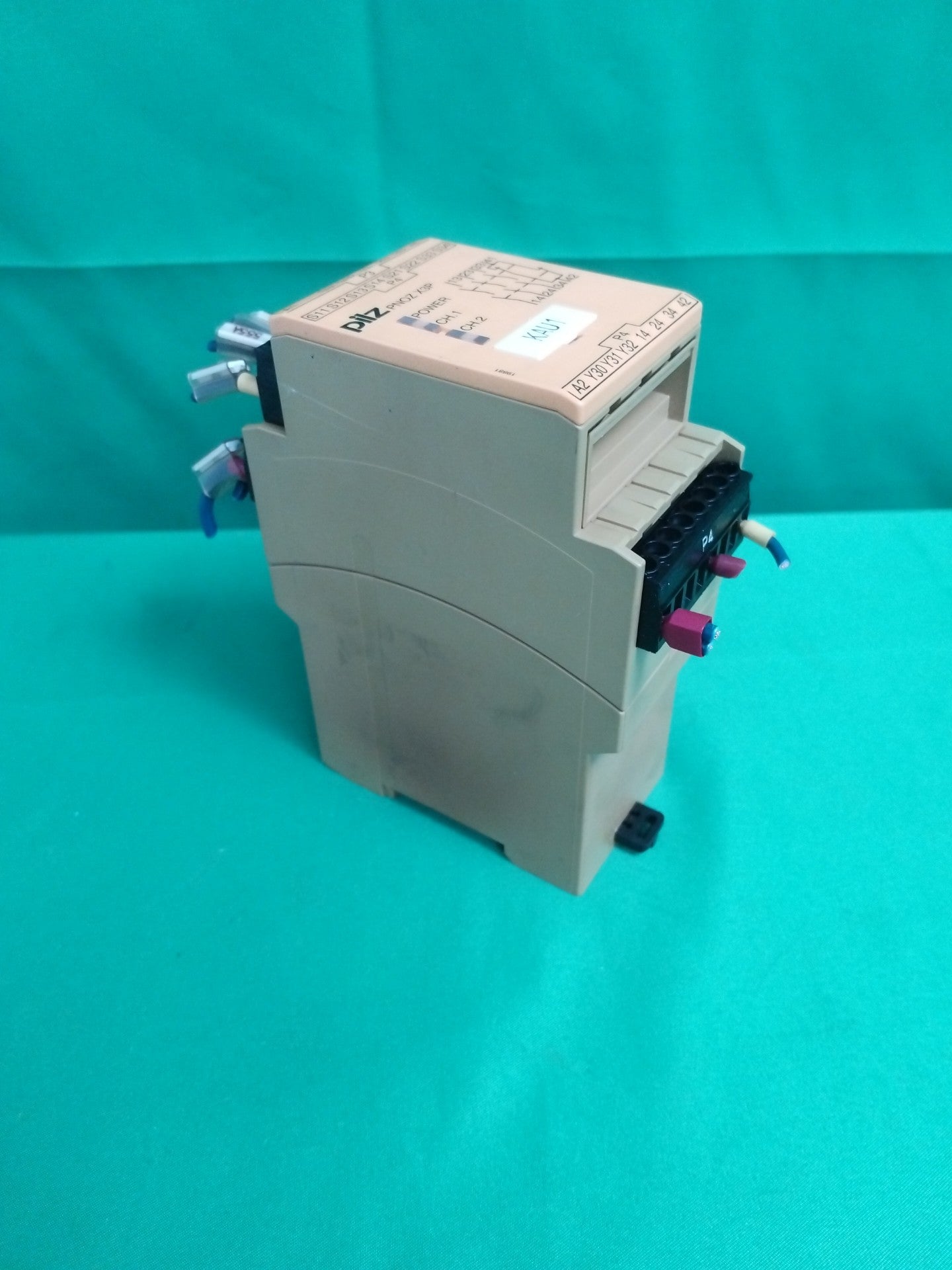 pilz PNOZ X3P 24VDC 24VAC 3N/O 1N/C 1SO PNOZX3P24VDC24VAC3NO1NC1SO RELAIS DE SECURITE