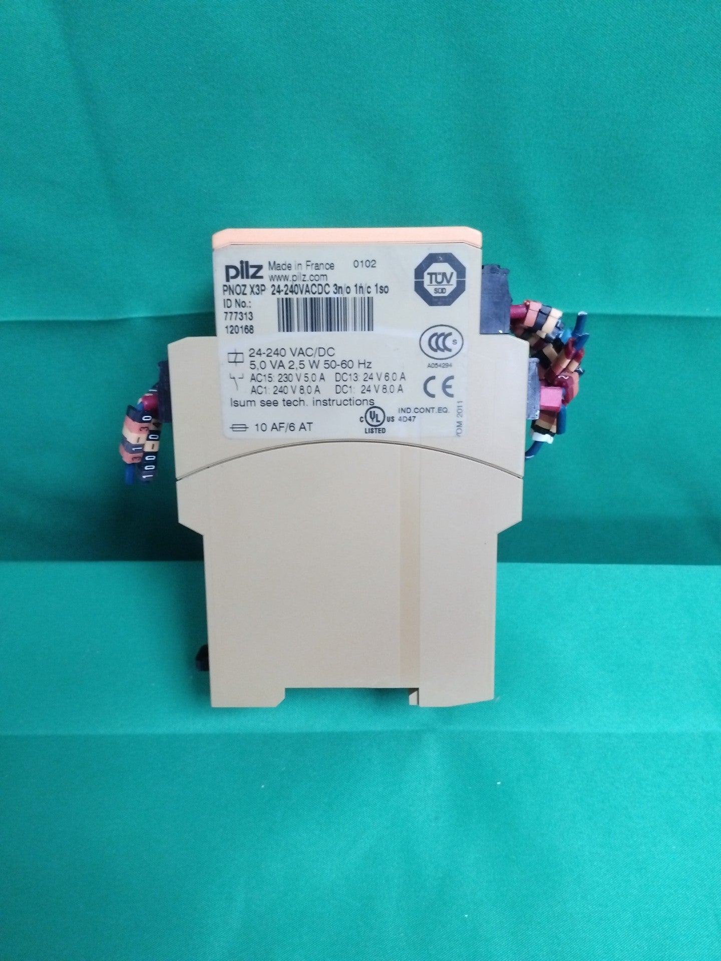 pilz PNOZ X3P 24-240VACDC 3N/O 1N/C 1SO PNOZX3P24240VACDC3NO1NC1SO