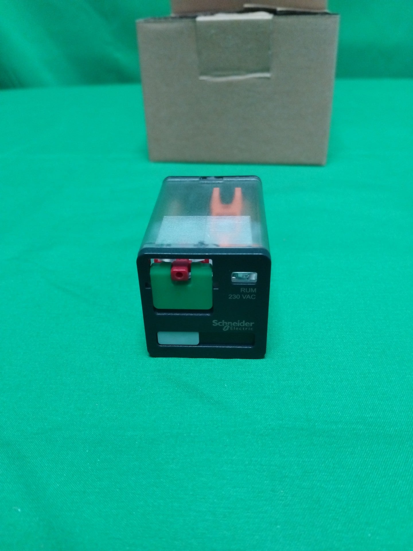 Schneider-Electric RUMC21P7 RUMC21P7