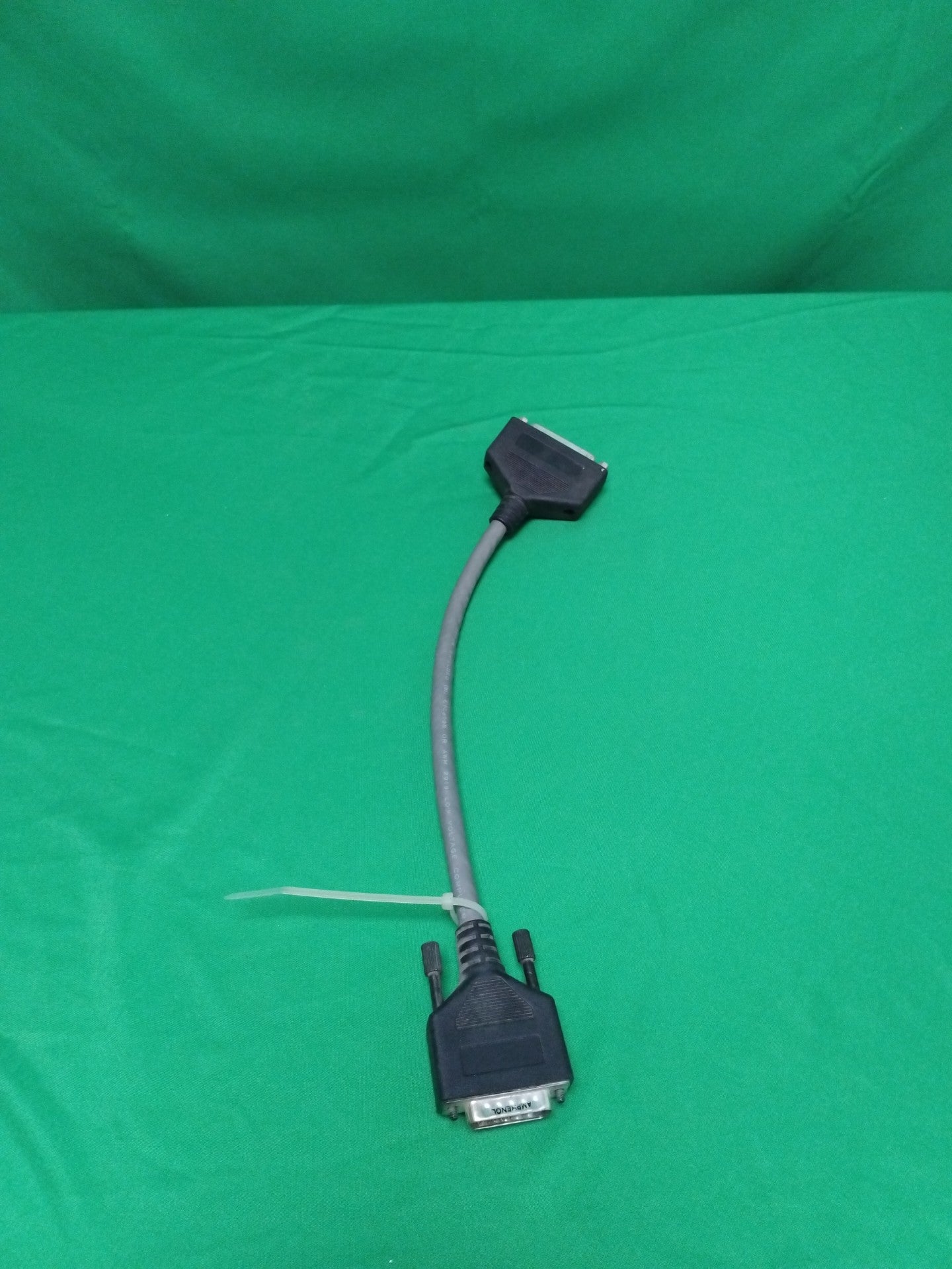 Schneider-Electric TCCXCB10002 TCCXCB10002 WITHOUT ORIGINAL PACKAGING