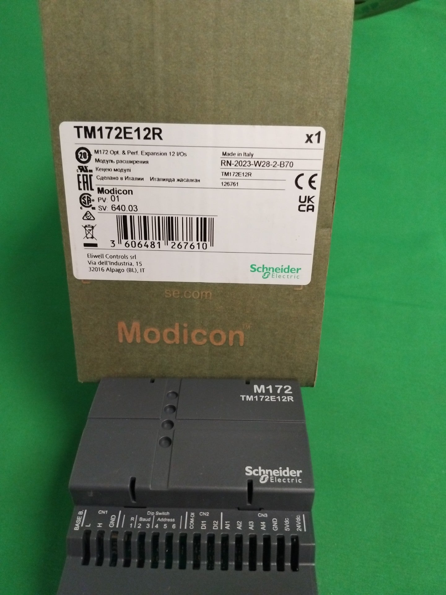 Schneider-Electric TM172E12R TM172E12R