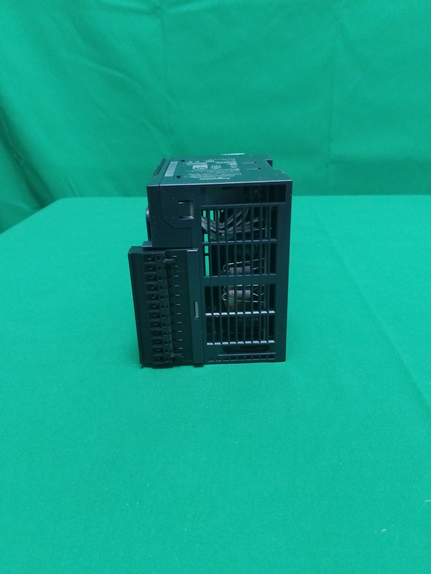 Schneider-Electric TM221C16R TM221C16R