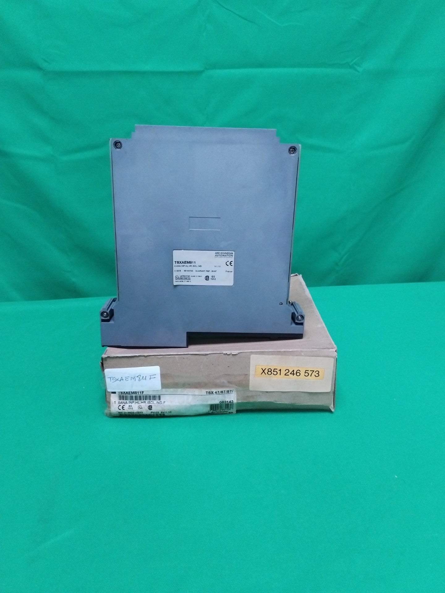 Schneider-Electric TSXAEM811F TSXAEM811F