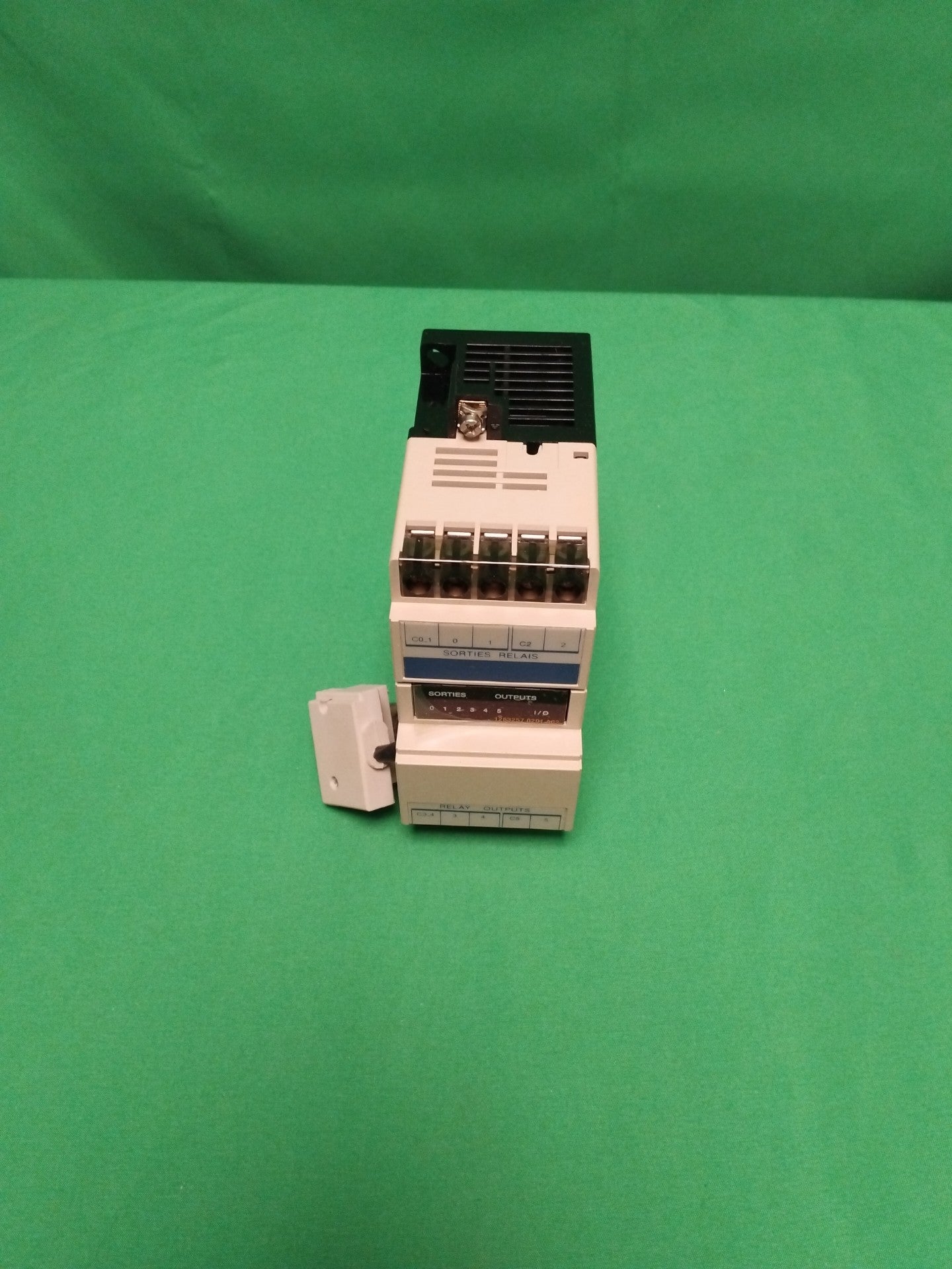 AEG SCHNEIDER AUTOMATION TSXDSF635 TSXDSF635