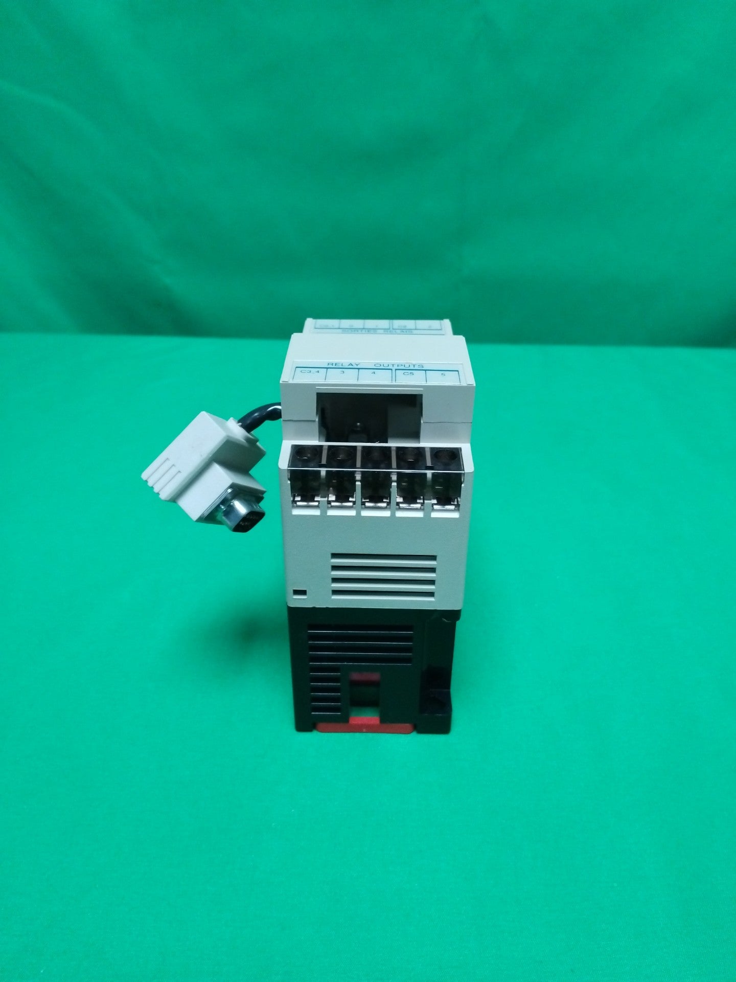 AEG SCHNEIDER AUTOMATION TSXDSF635 TSXDSF635