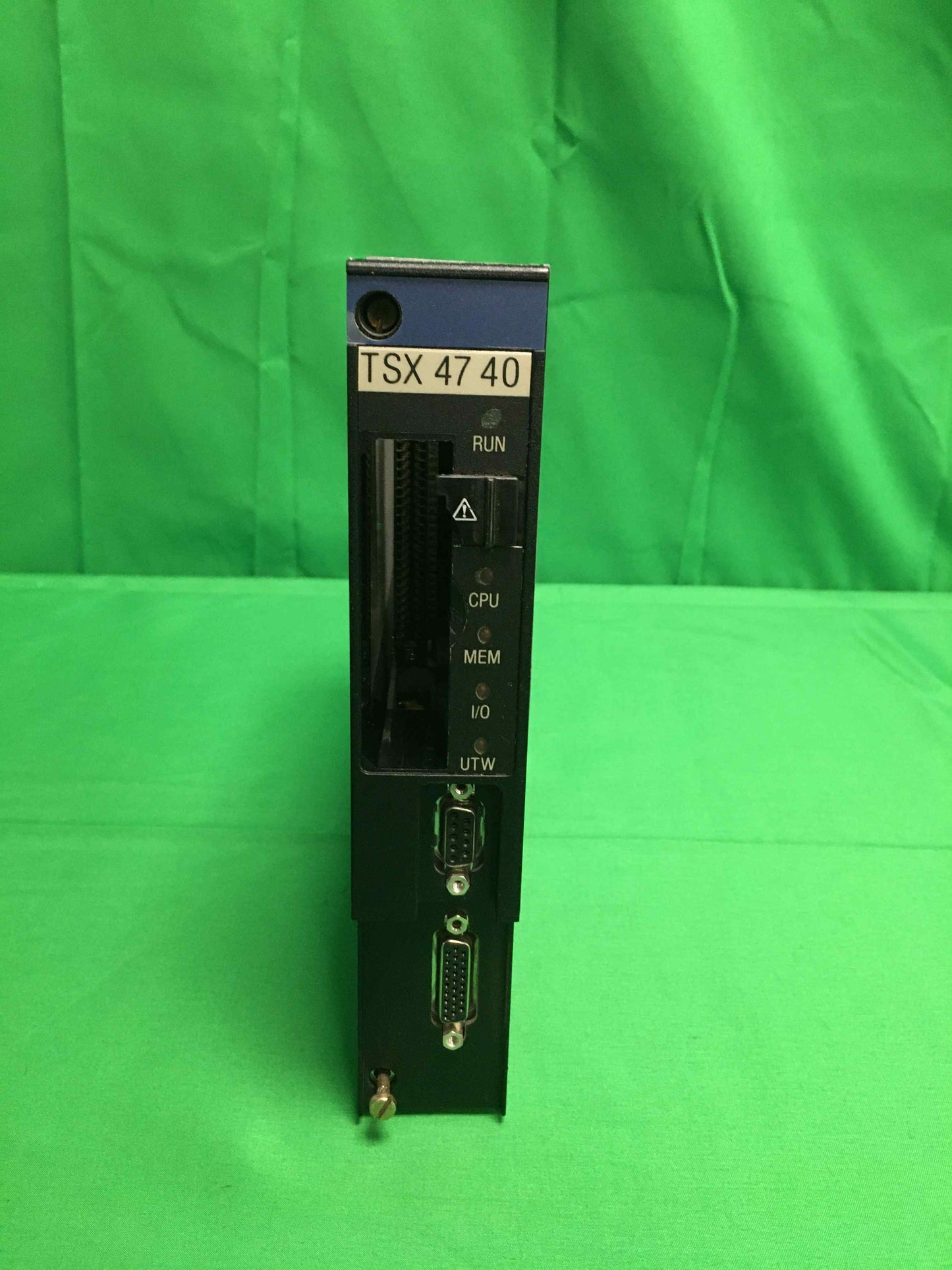 AEG SCHNEIDER AUTOMATION TSXP47411 TSXP47411 TSXP47411R AEG SCHNEIDER AUTOMATION