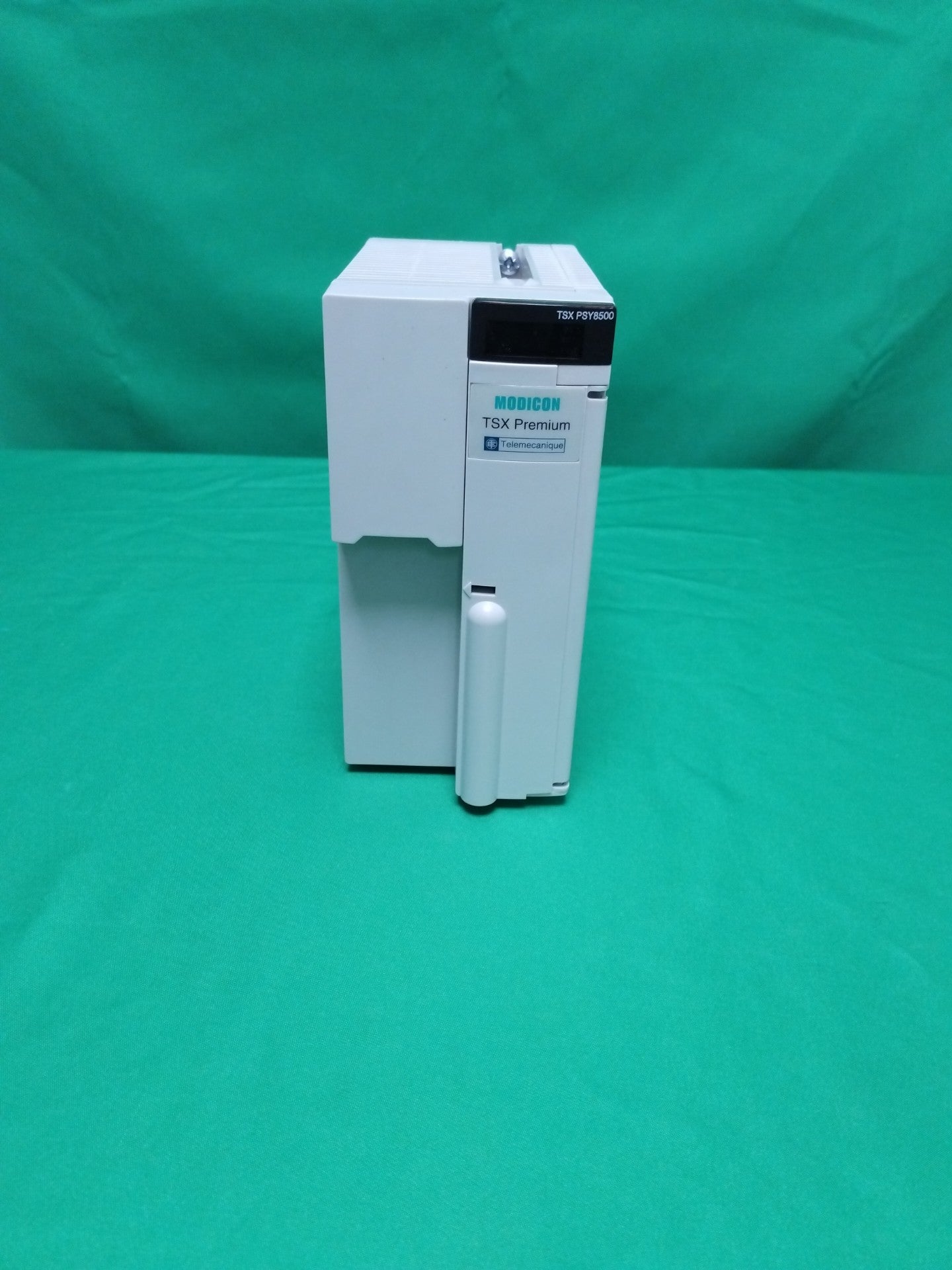 Schneider-Electric TSXPSY8500R TSXPSY8500R Defective