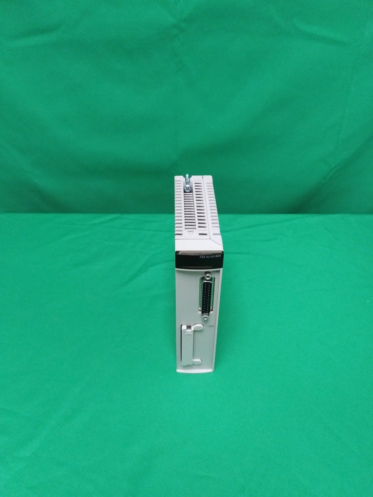 Schneider-Electric TSXSCY21600 TSXSCY21600 WITHOUT ORIGINAL PACKAGING