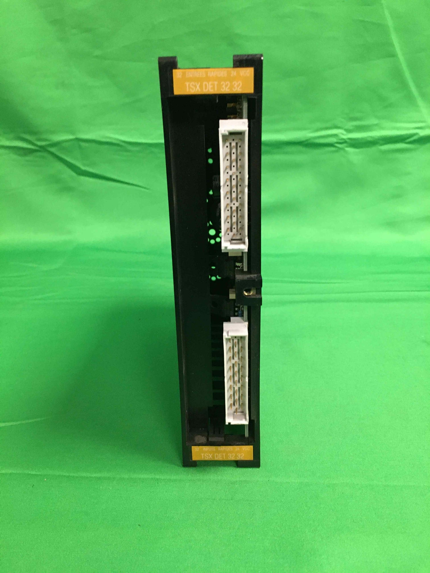 Telemecanique TSX DET 3232 TSXDET3232 AEG SCHNEIDER AUTOMATION