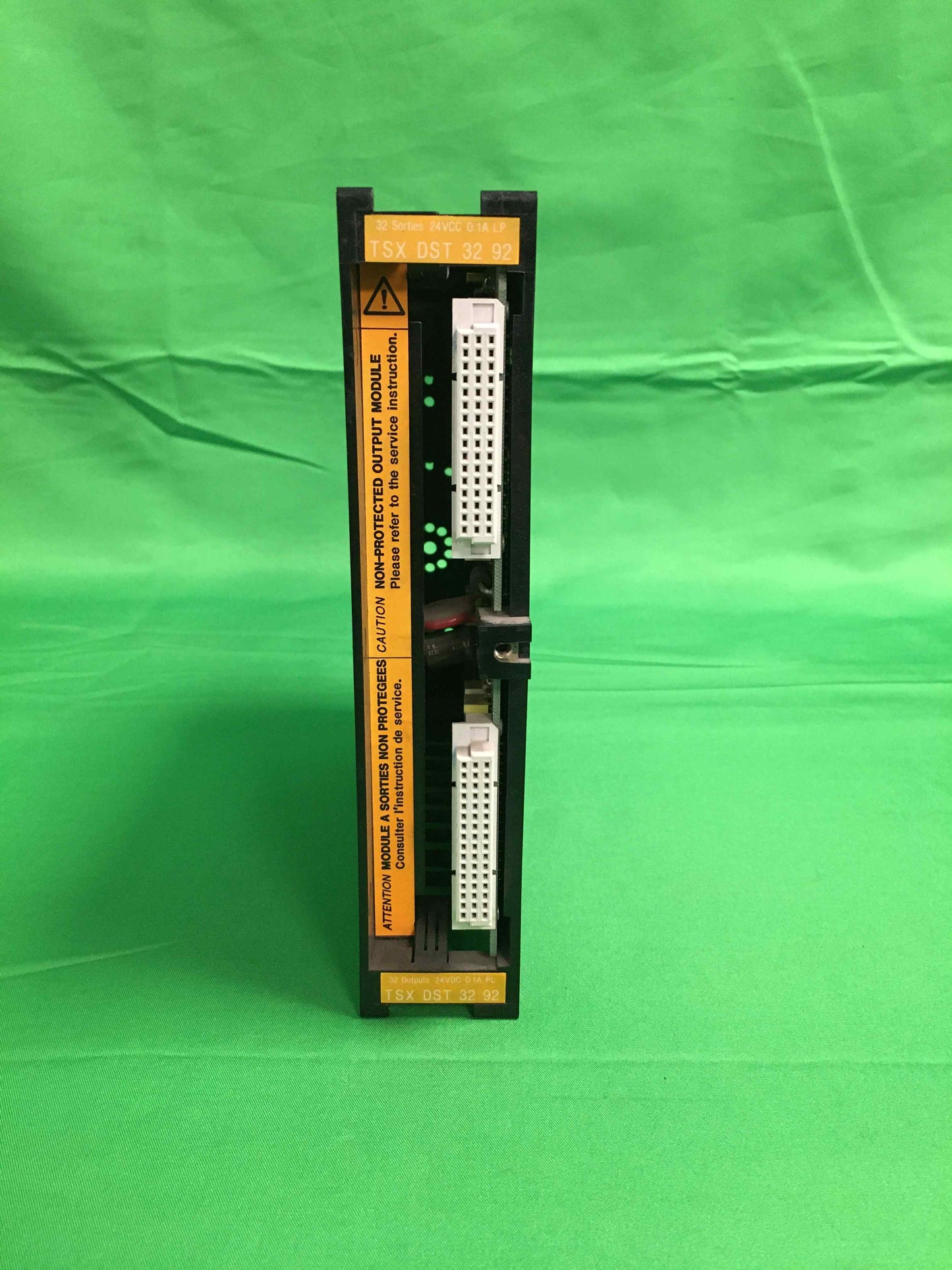 AEG SCHNEIDER AUTOMATION TSX DST 3292 TSXDST3292 BOX OF 5 UNITS
