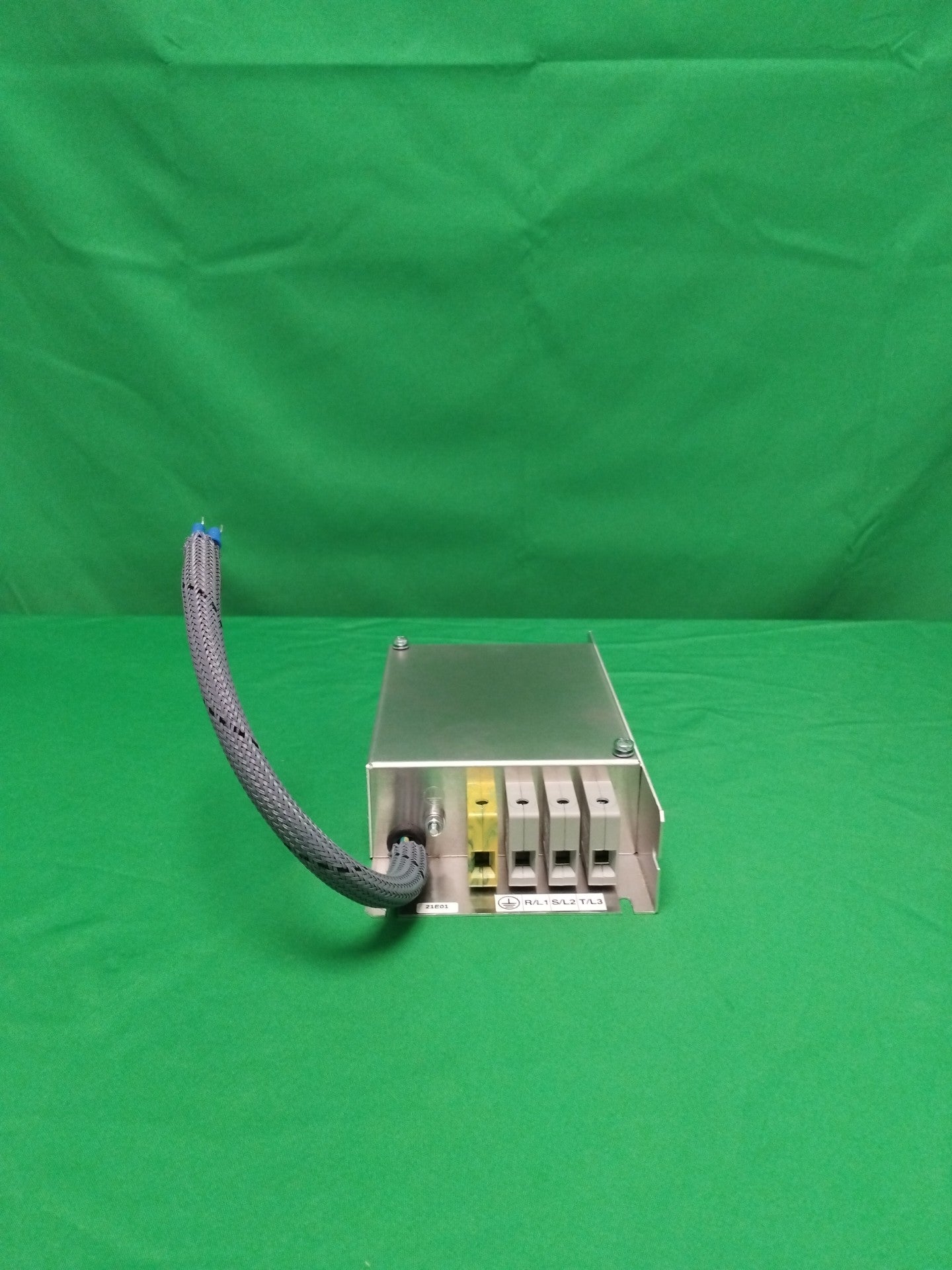 Schneider-Electric VW3A31404 VW3A31404 WITHOUT ORIGINAL PACKAGING