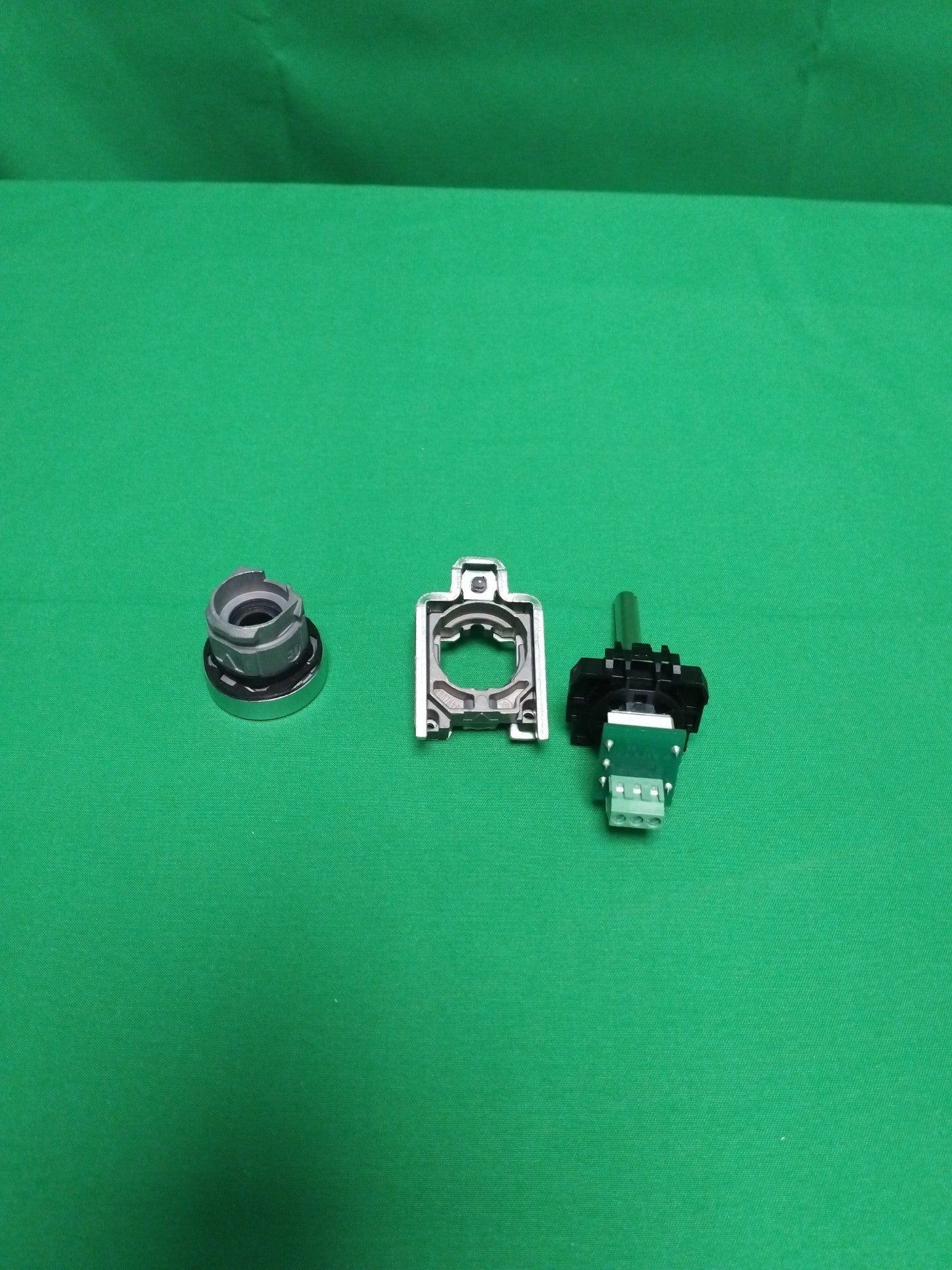 Schneider-Electric XB4BD912R470K XB4BD912R470K