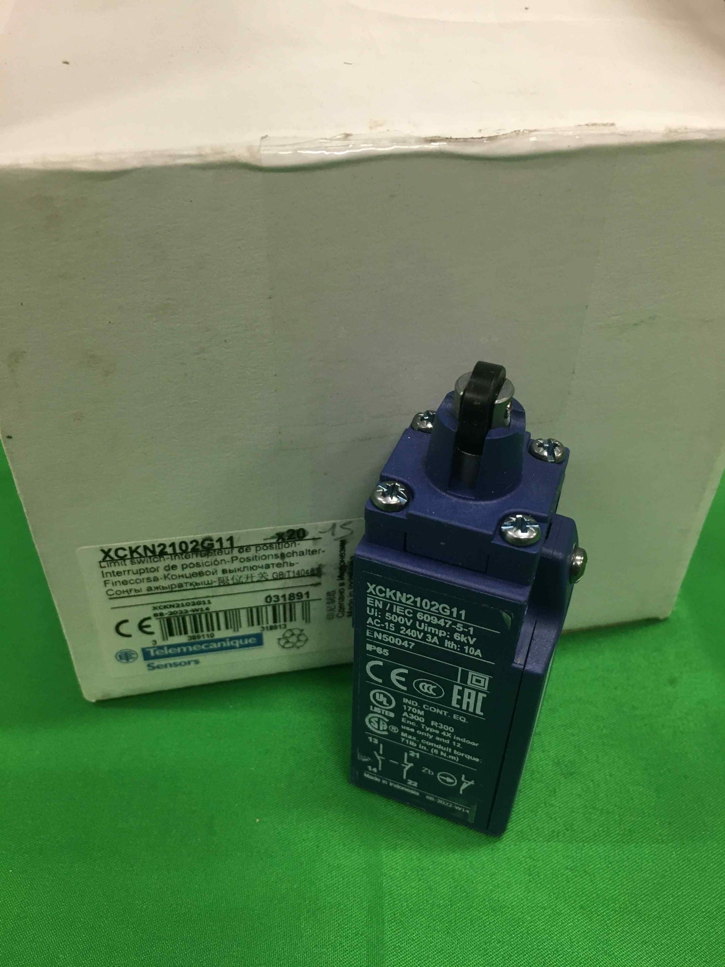 Telemecanique XCKN2102G11
