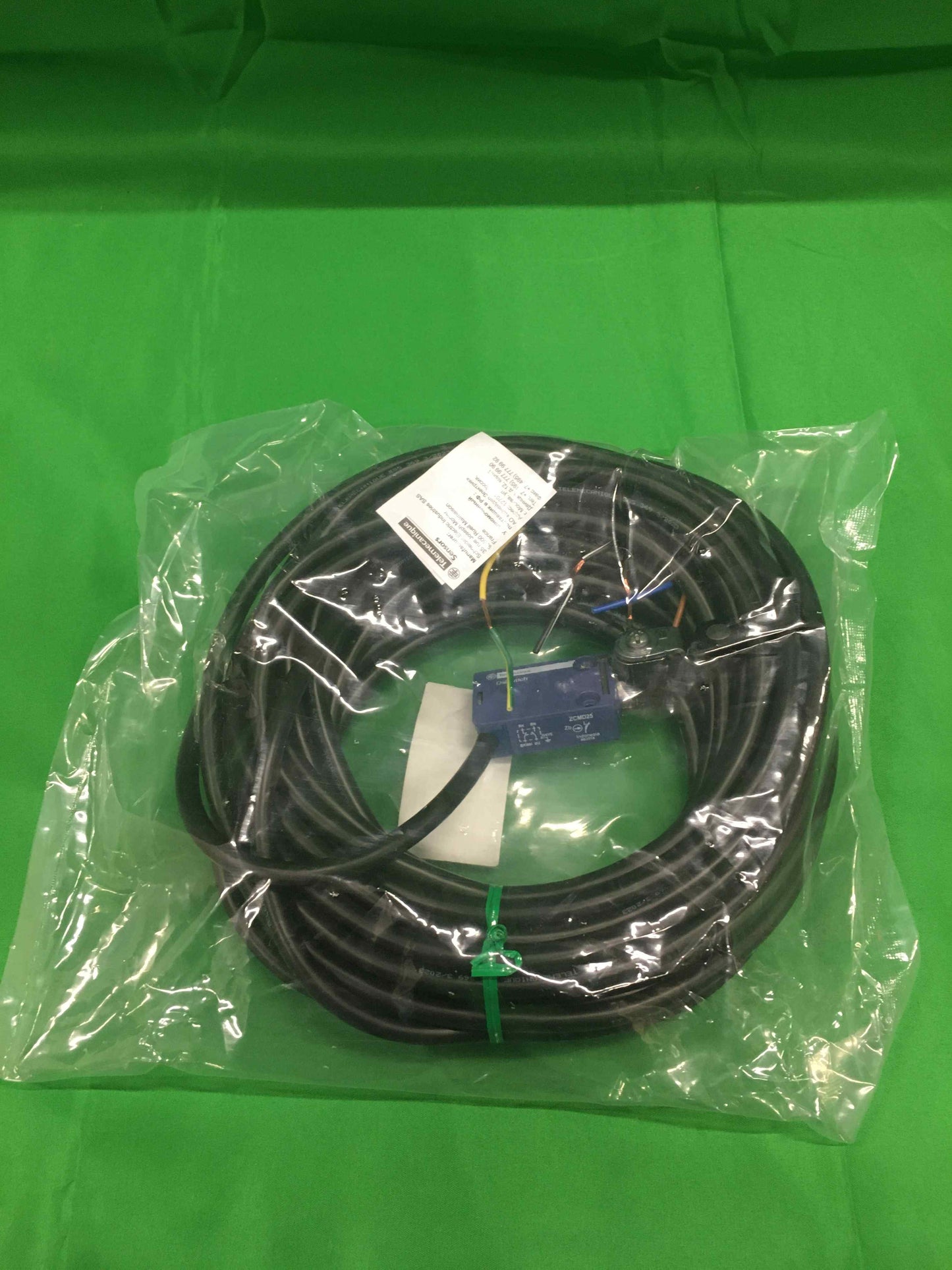 Telemecanique XCMD2515L15