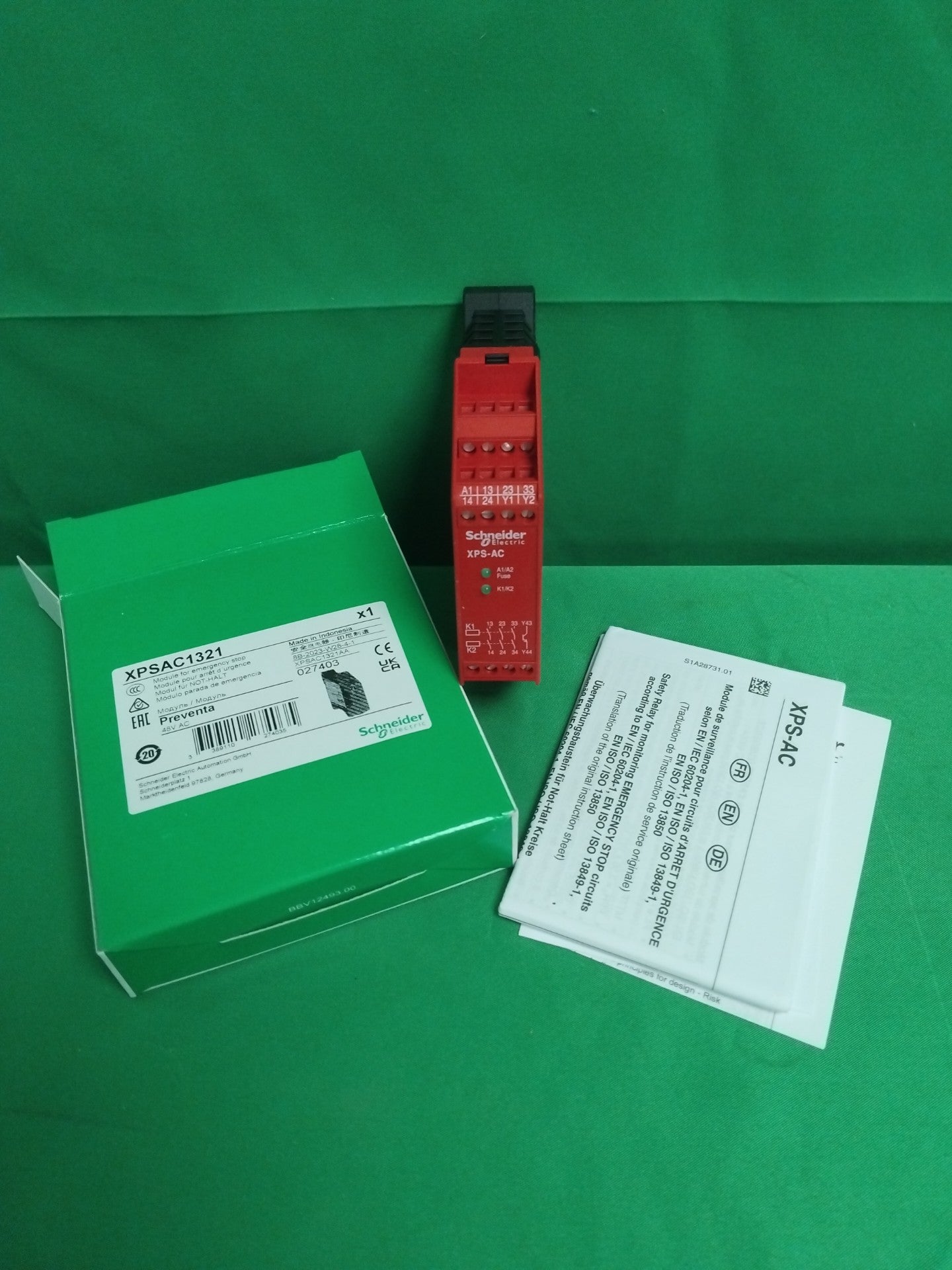 Schneider-Electric XPSAC1321 XPSAC1321 MODULE FOR EMERGENCY STOP