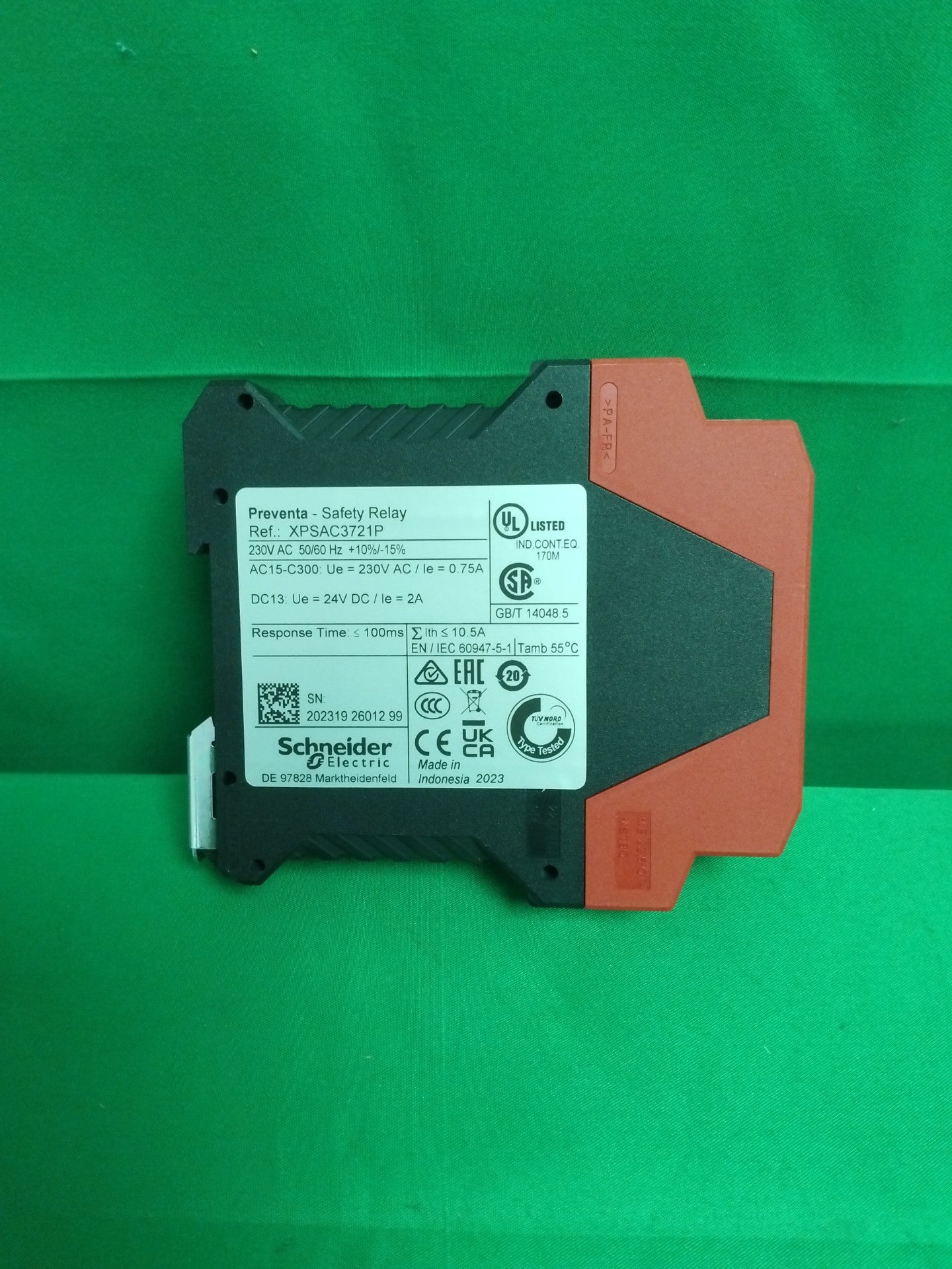 Schneider-Electric XPSAC3721P XPSAC3721P MODULE FOR EMERGENCY STOP