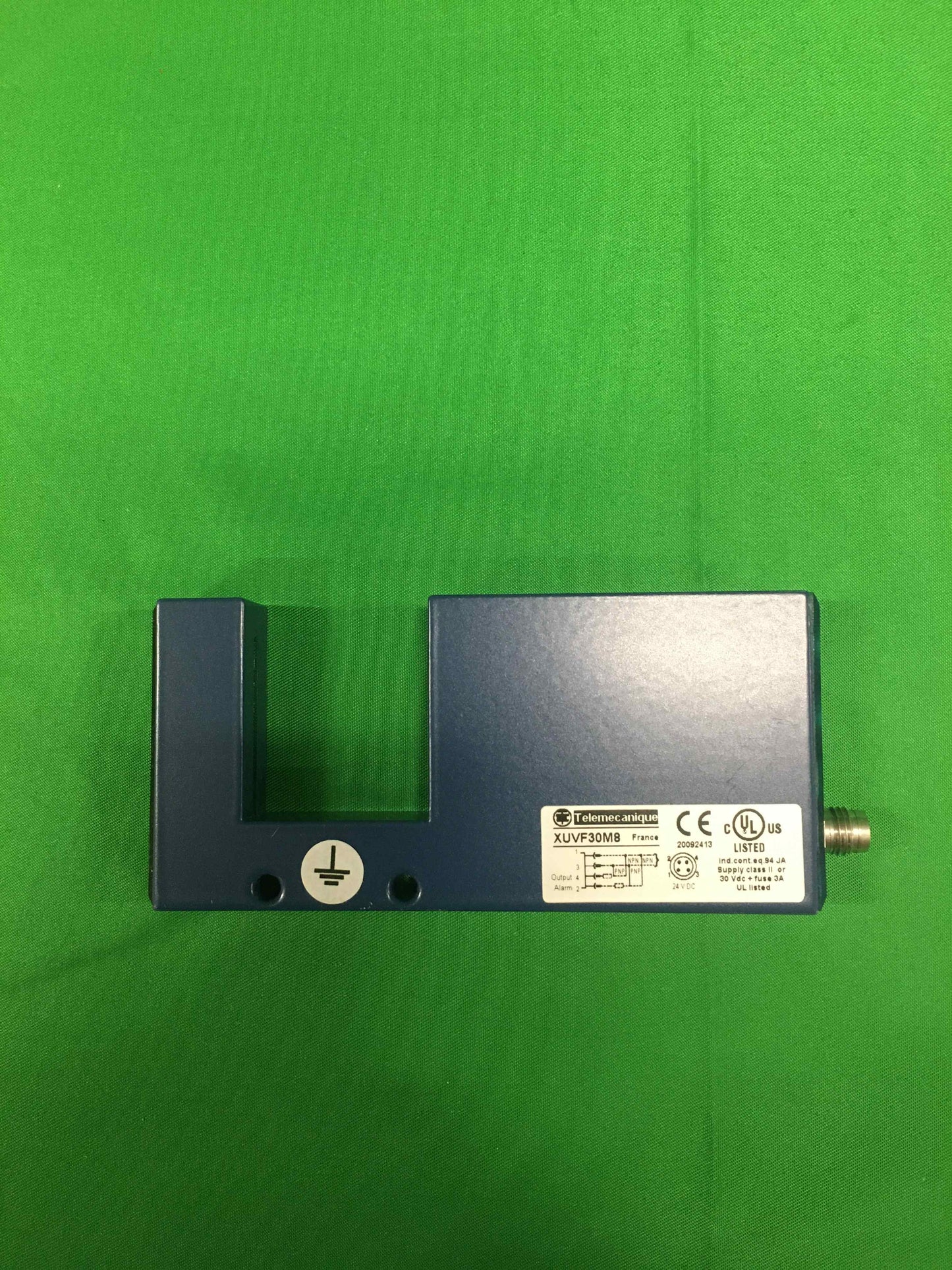 Telemecanique XUVF30M8
