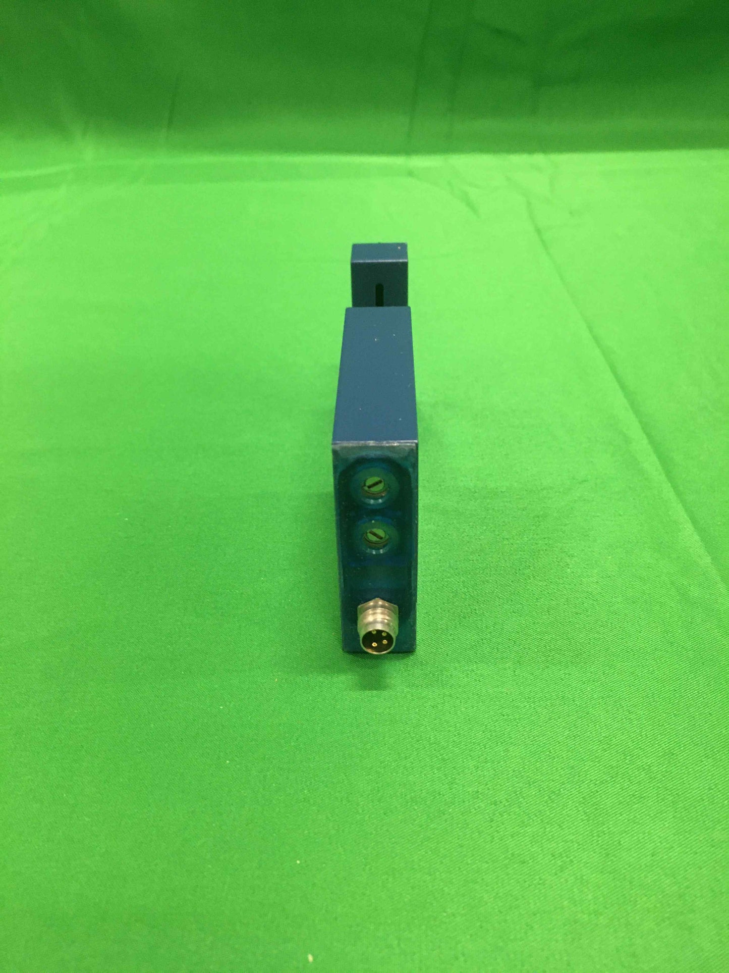 Telemecanique XUVF30M8