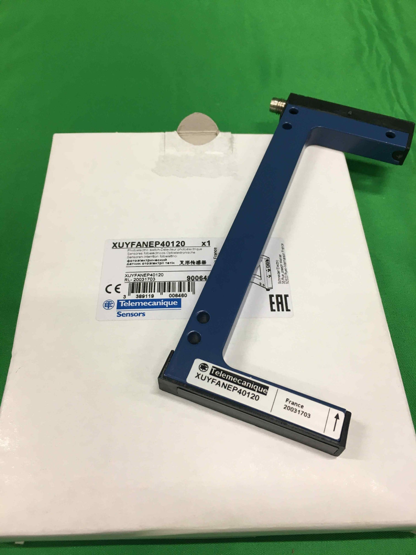 Telemecanique XUYFANEP40120