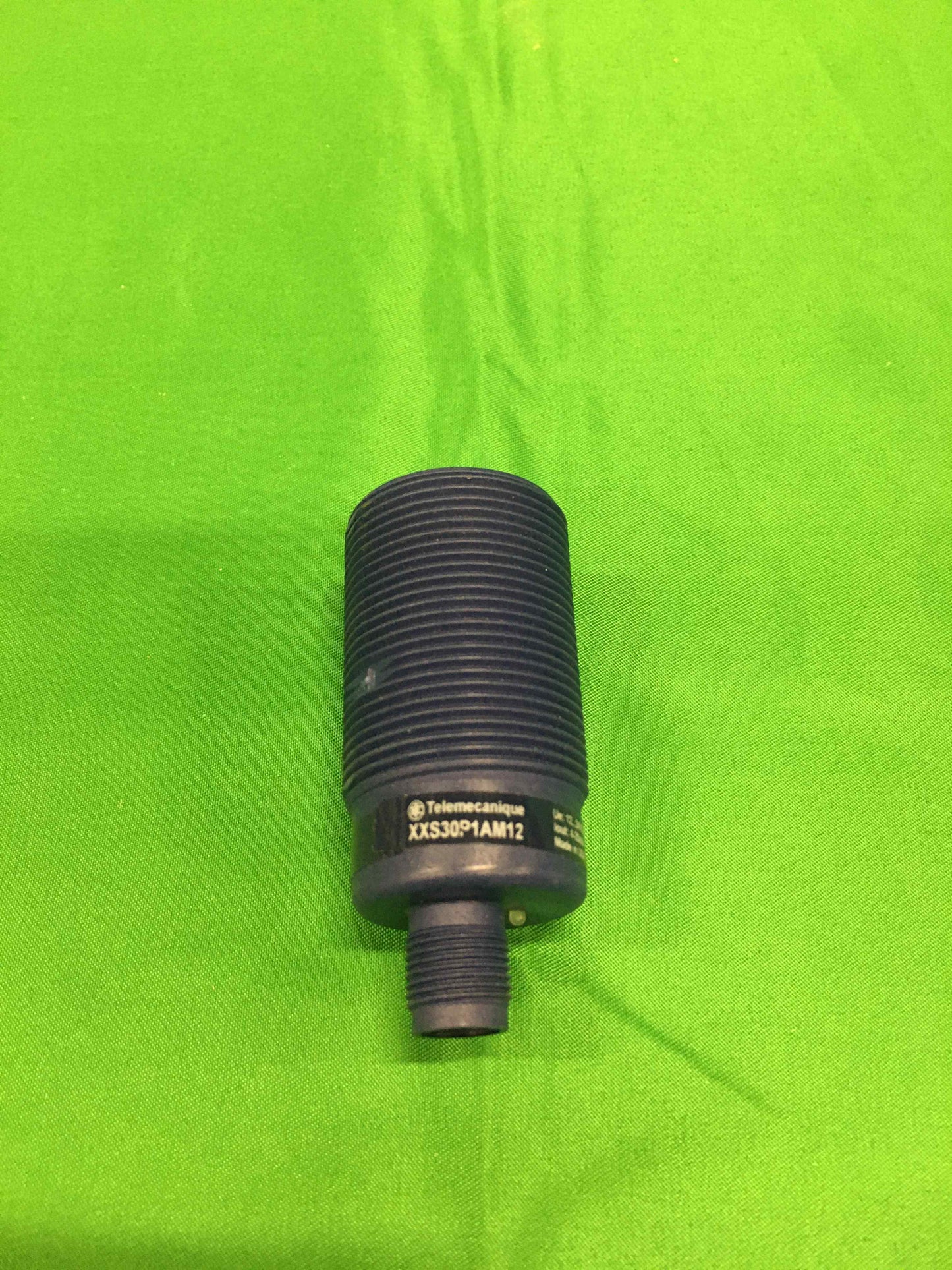 Telemecanique XXS30P1AM12