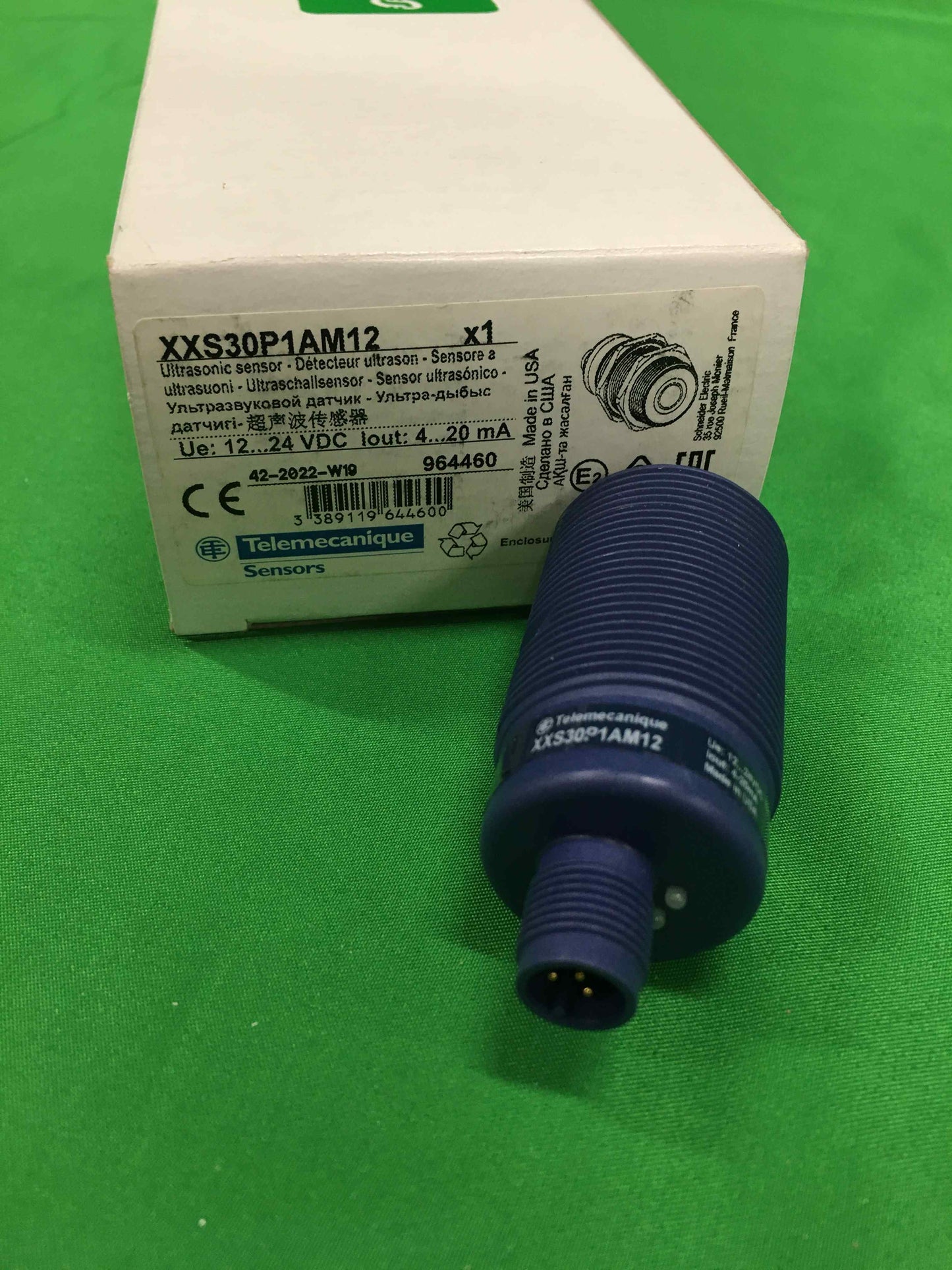 Telemecanique XXS30P1AM12