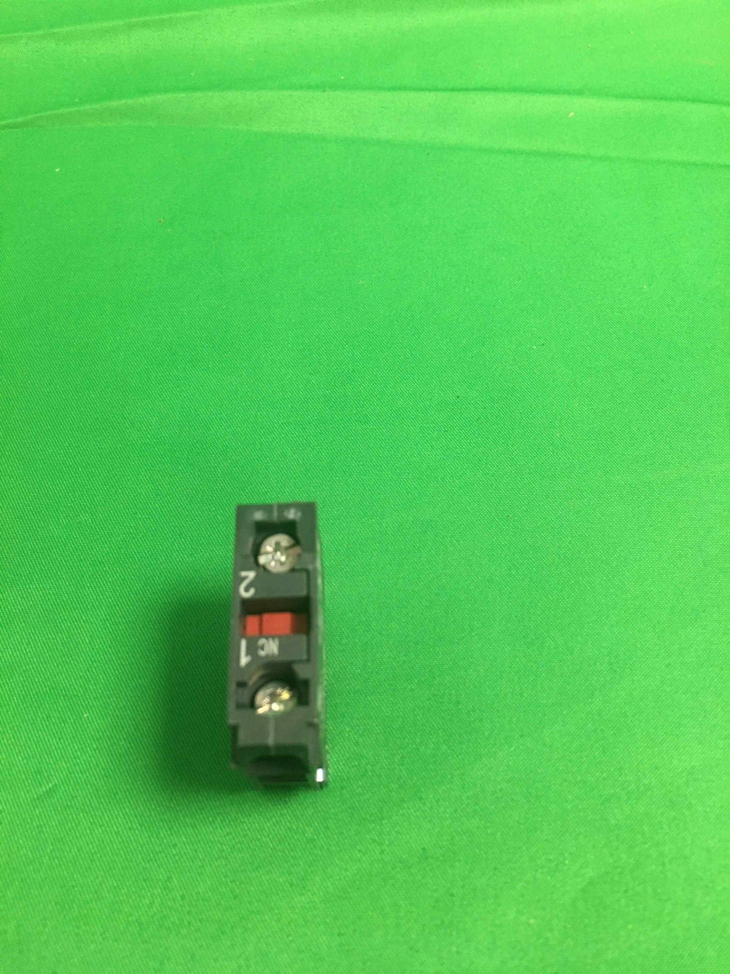 Schneider-Electric ZBE-102 ZBE102 WITHOUT ORIGINAL PACKAGING BOX OF 10 UNITS