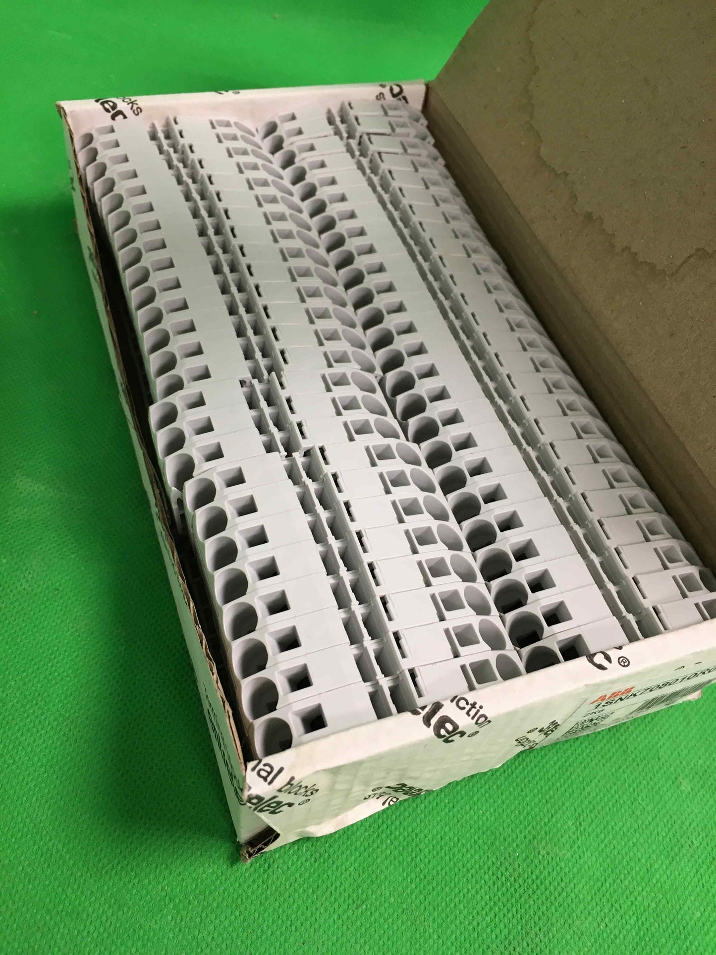 ABB-1SNK708010R0000/1SNK708010R0000
