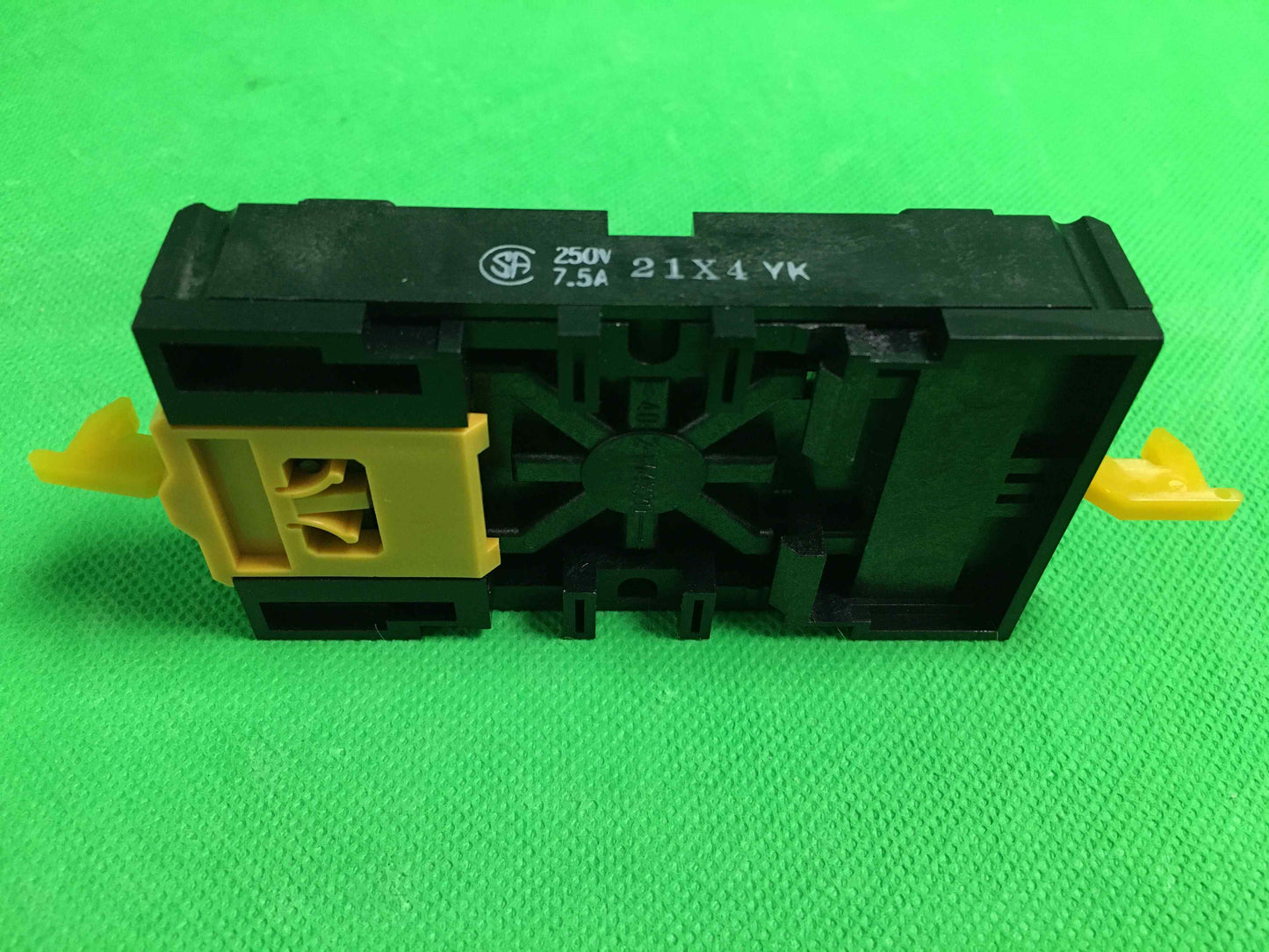 Omron-2-M4X20/2M4X20