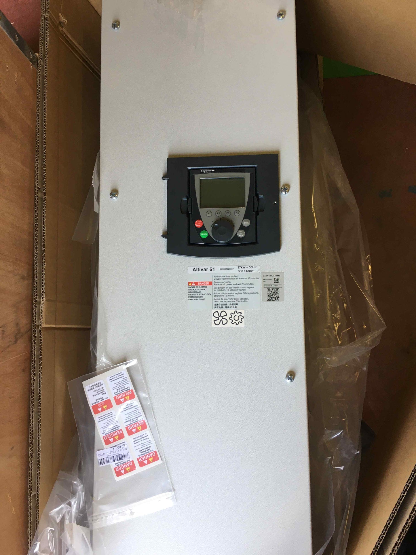 Schneider Electric-ATV61WD37N4/ATV61WD37N4