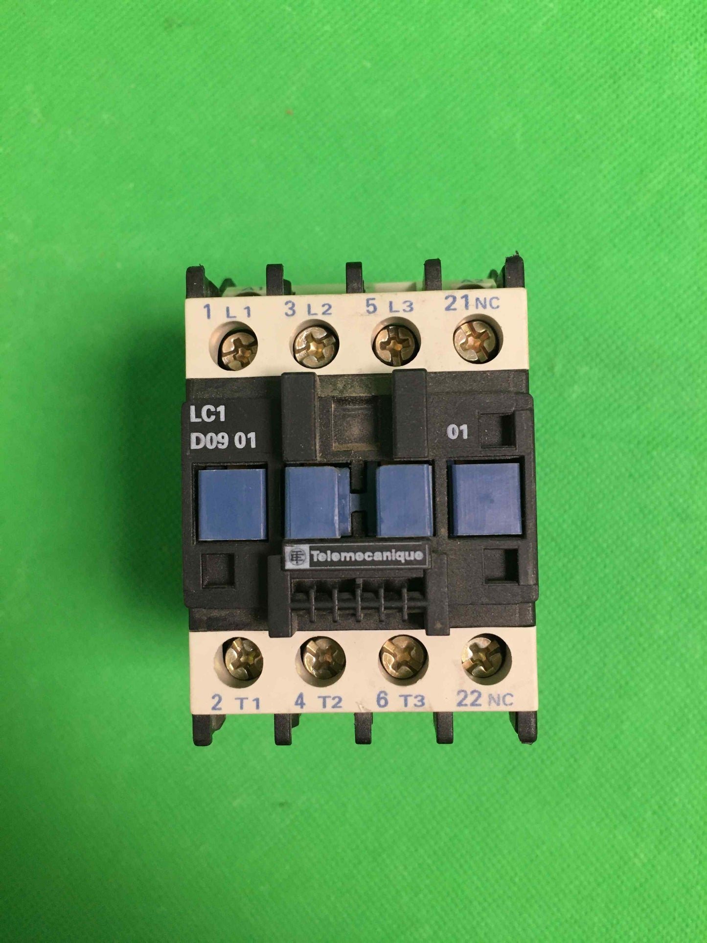 Schneider Electric-LC1 D09 01/LC1D0901