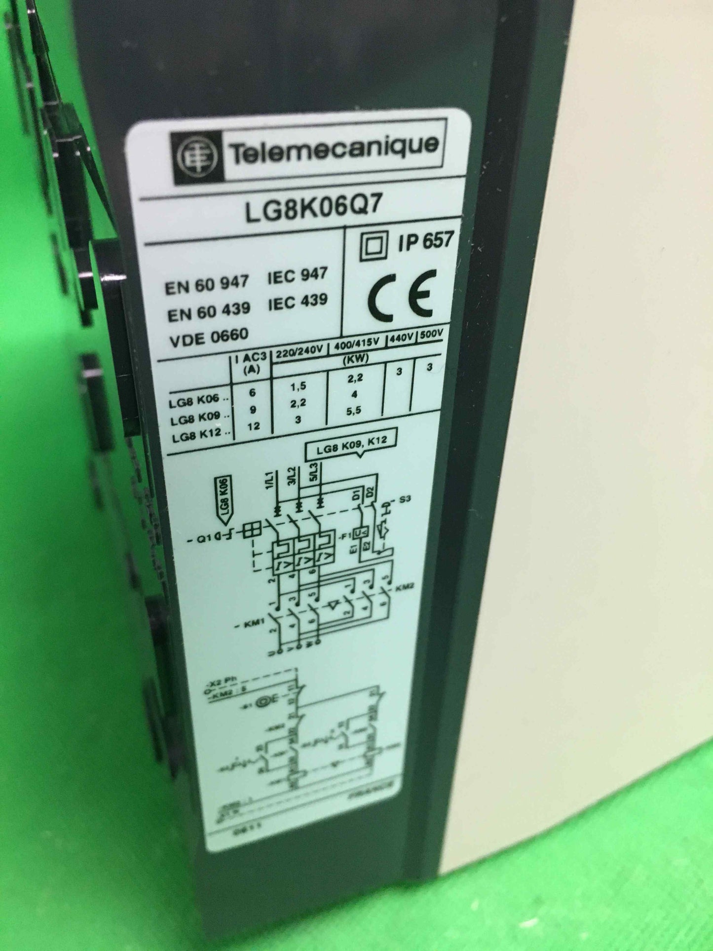 Schneider Electric-LG8K06Q7/LG8K06Q7