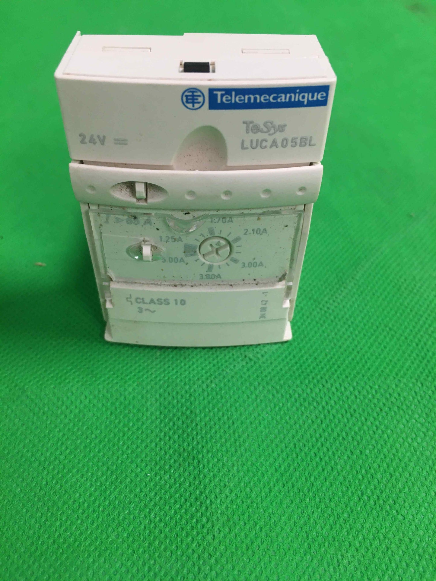 Schneider Electric-LUCA05BL USED/LUCA05BL