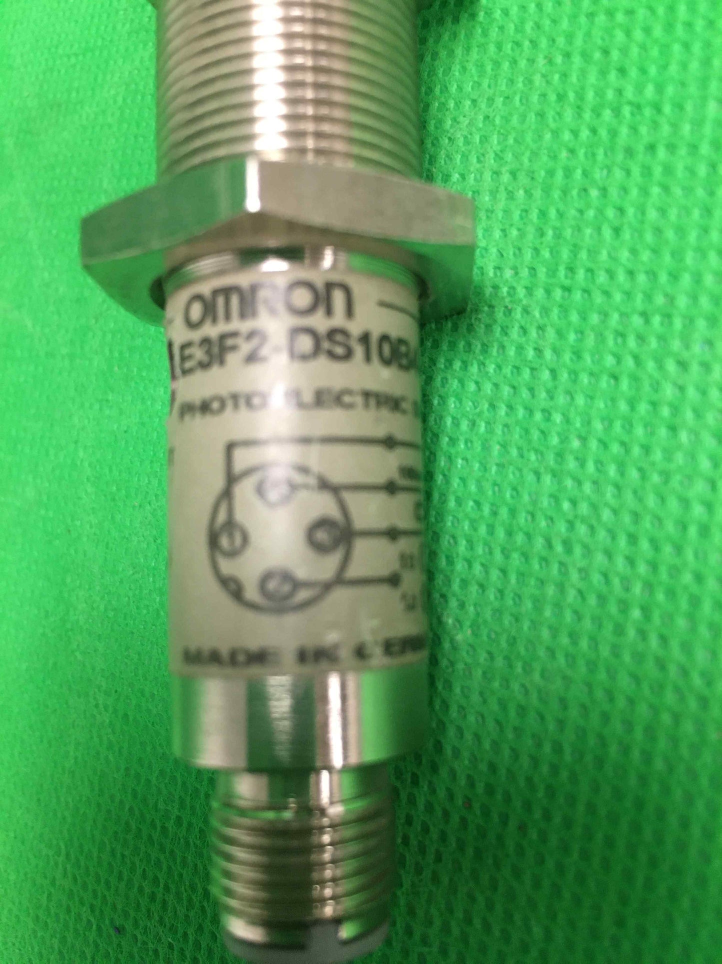 Omron-E3F2-DS10B4-M1-M/E3F2DS10B4M1M