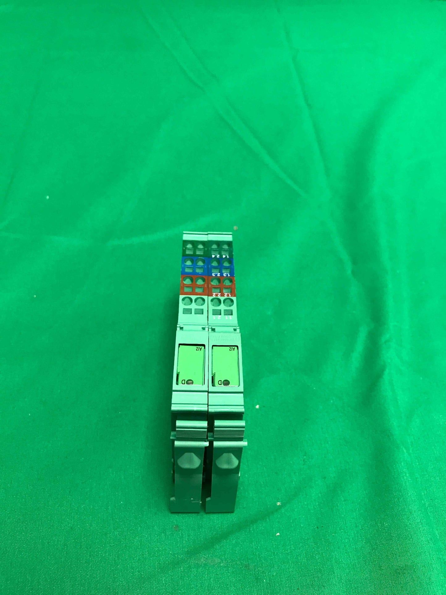 6810