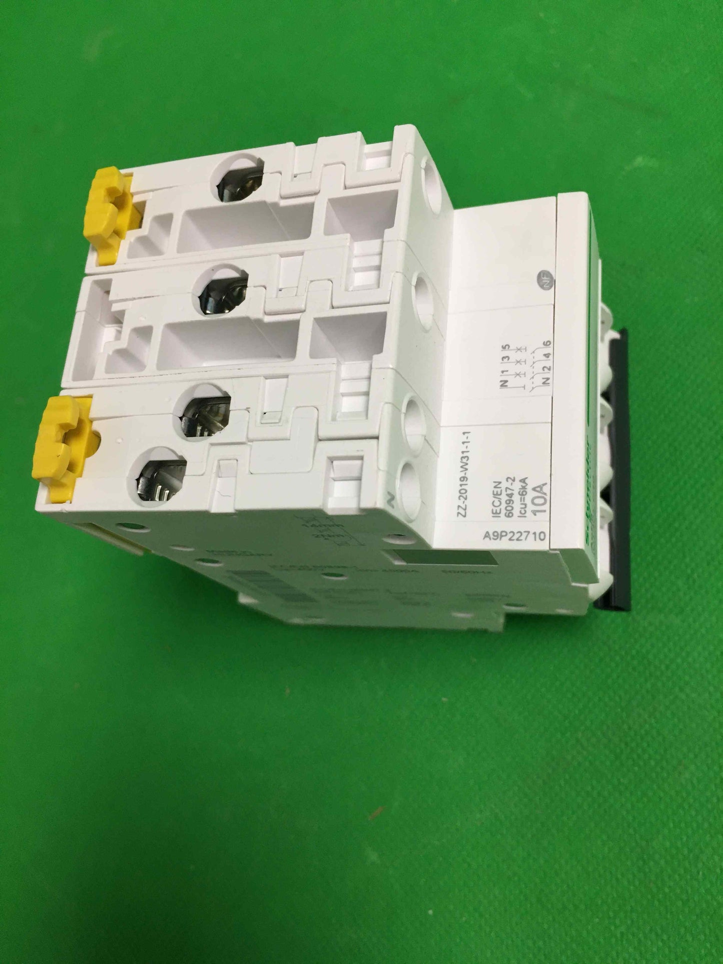 Schneider Electric-IDT40T C10/IDT40TC10