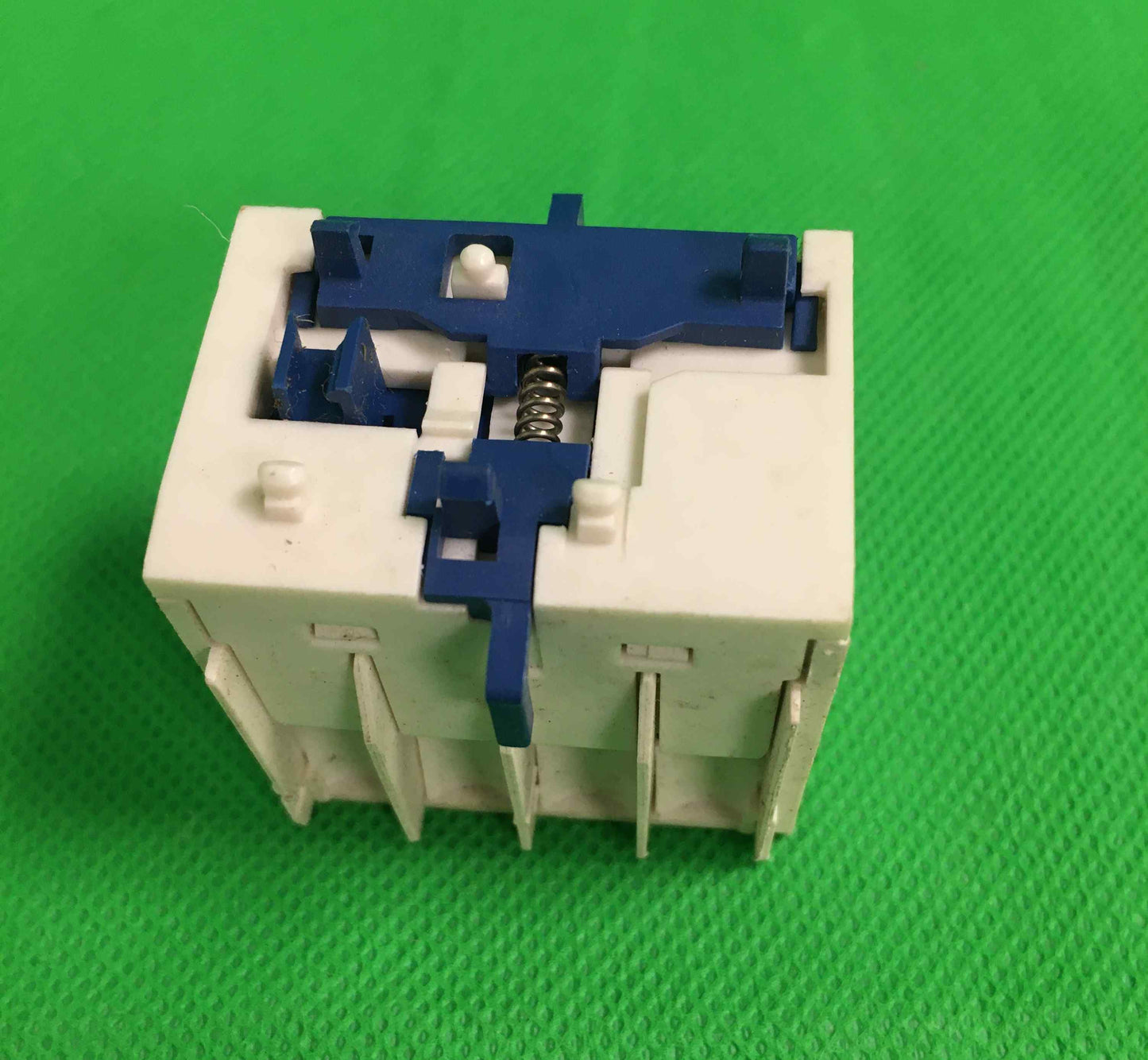 Schneider Electric-LA1KN22/LA1KN22