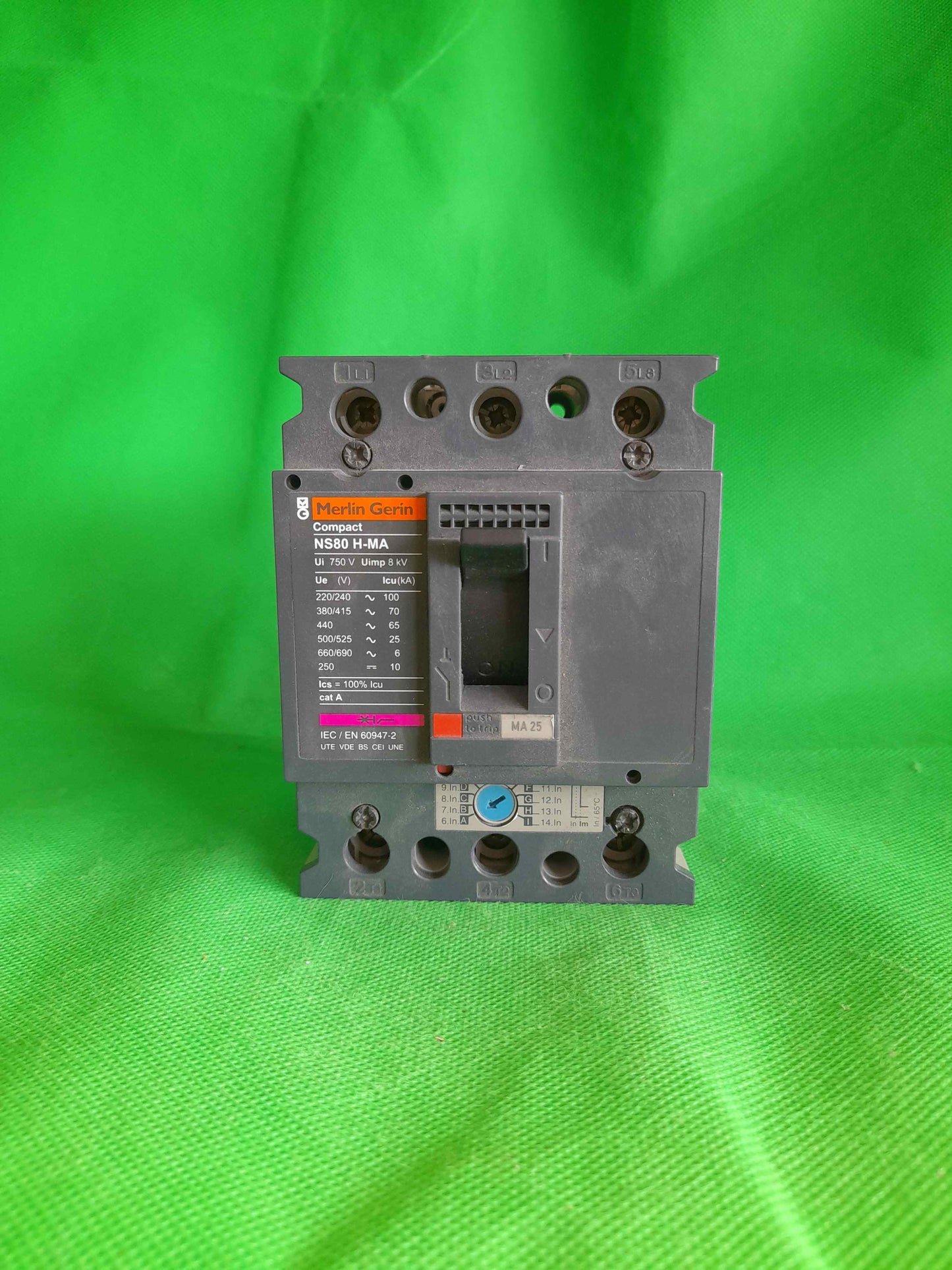 Schneider Electric-NS80 H-MA/NS80HMA