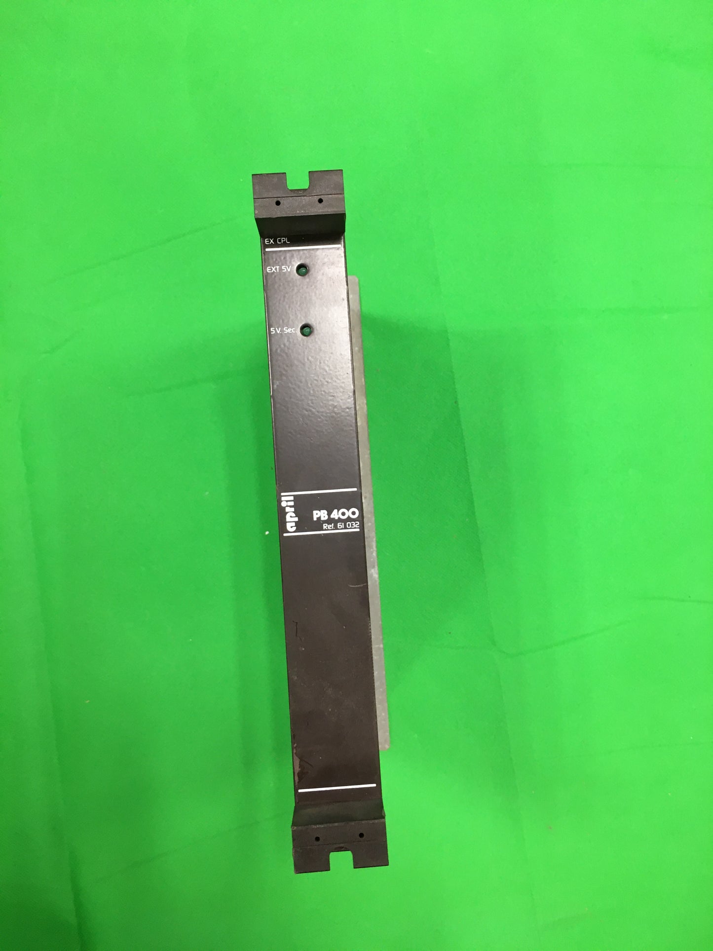 April-PB 400 61032/PB40061032