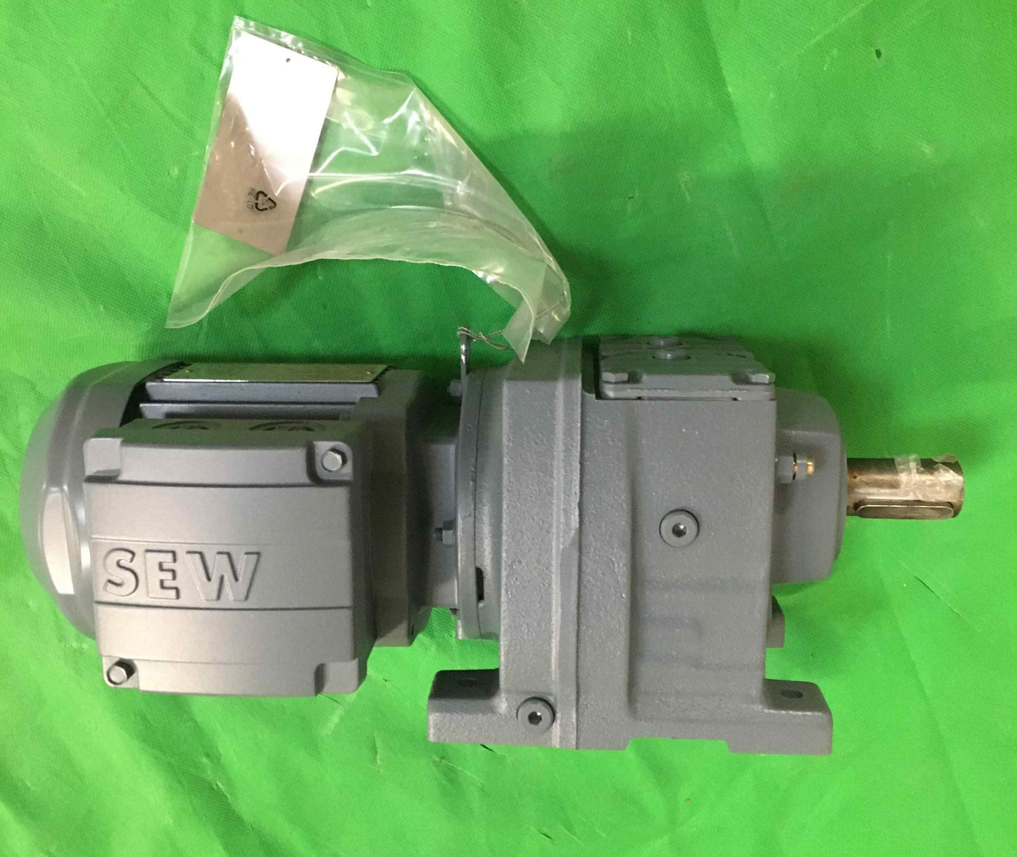 SEW-R37 DR63S4/R37DR63S4