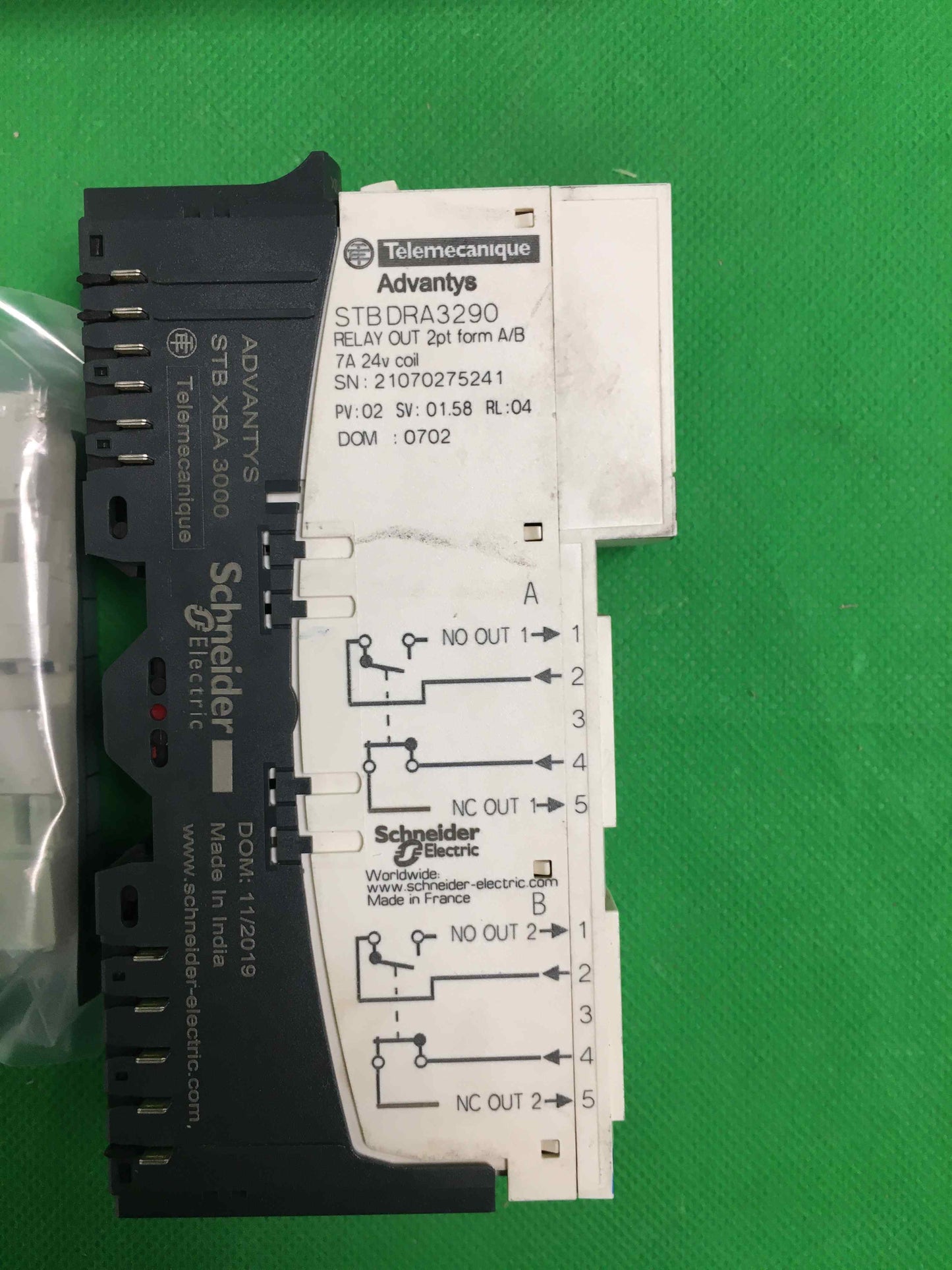 Schneider Electric-STBDRA3290K/STBDRA3290K