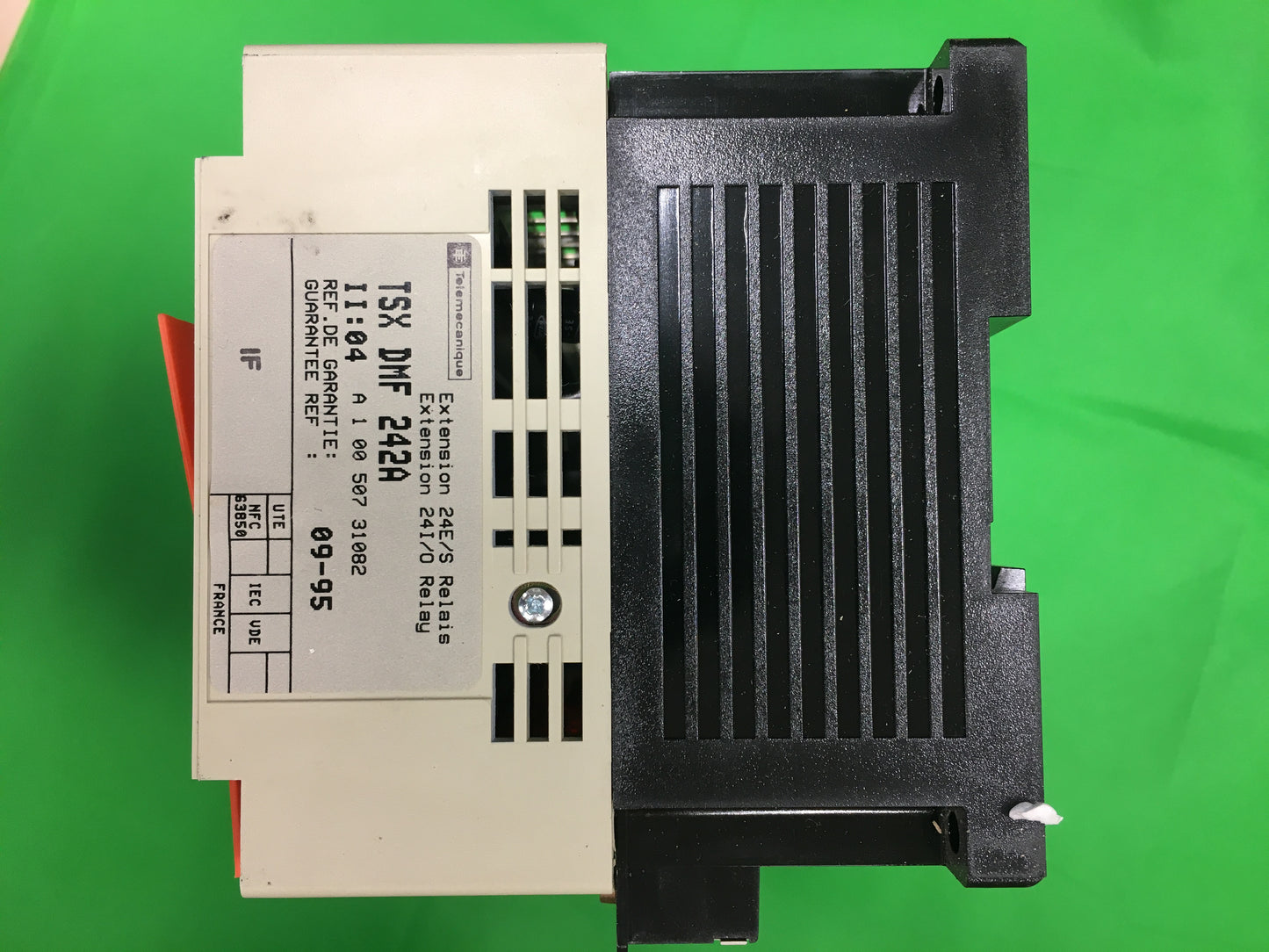 Telemecanique-TSX DMF 242A NEUF/TSXDMF242A