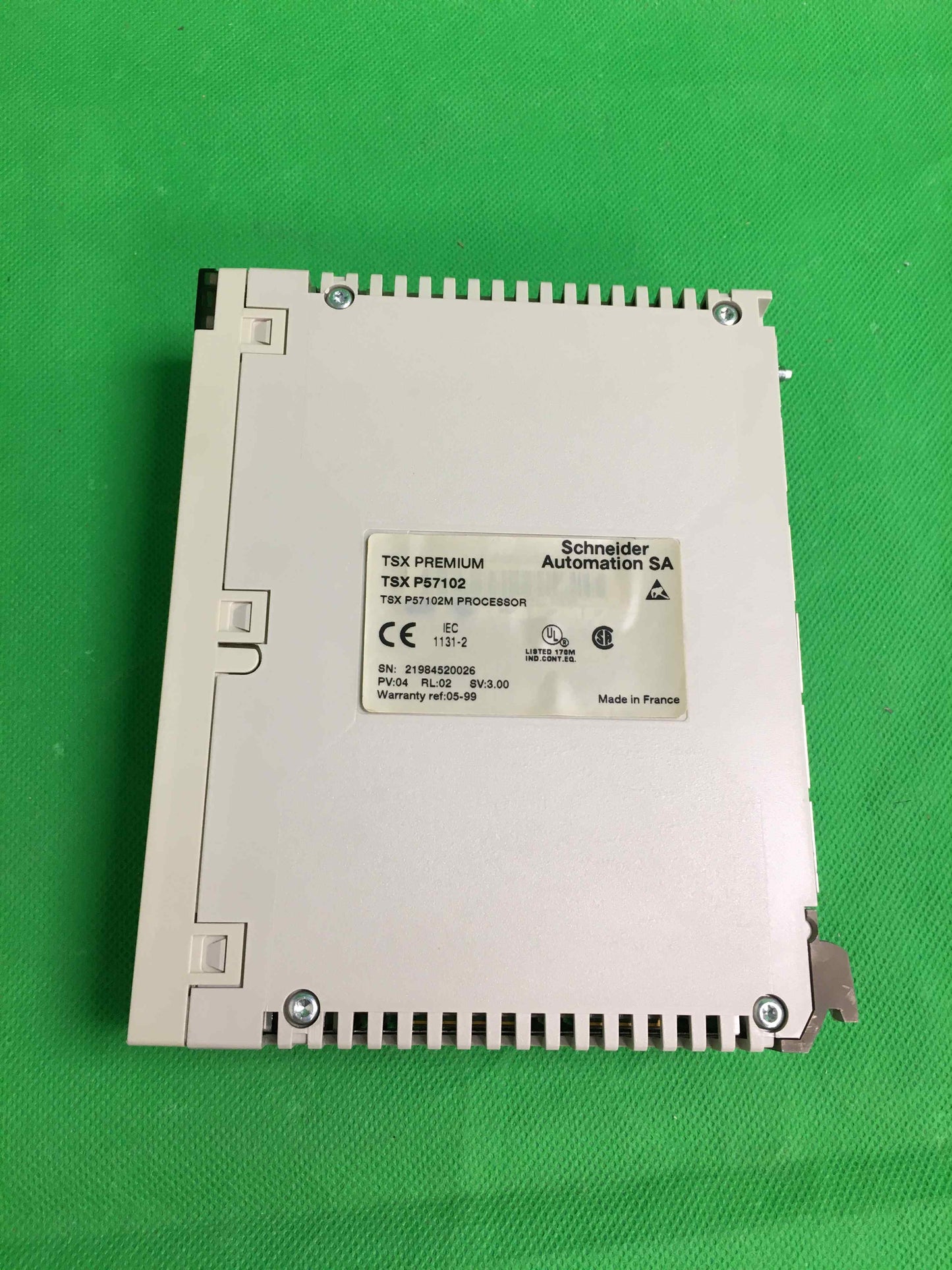 Schneider Electric-TSX P57102/TSXP57102
