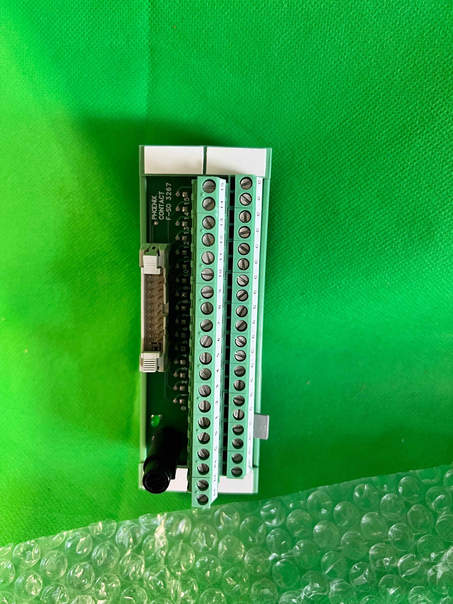 Pheonix Contact-UM 45-16 MP PLC F-SO 3267 Neuf/UM4516MPPLCFSO3267