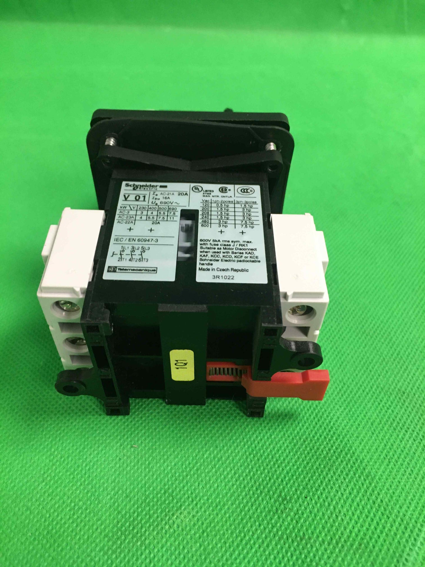 Schneider Electric-V01 60947-3/V01609473