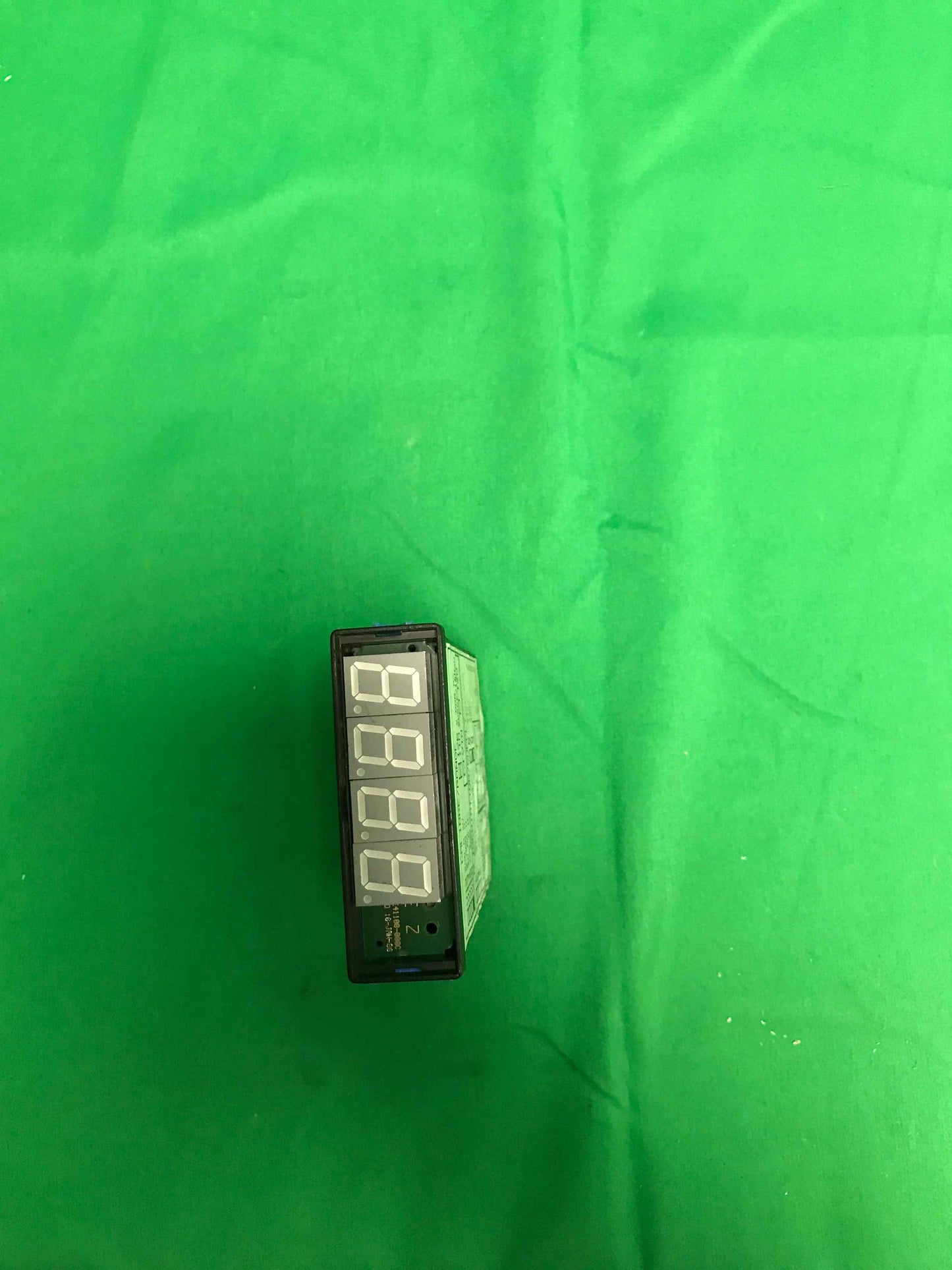 6870
