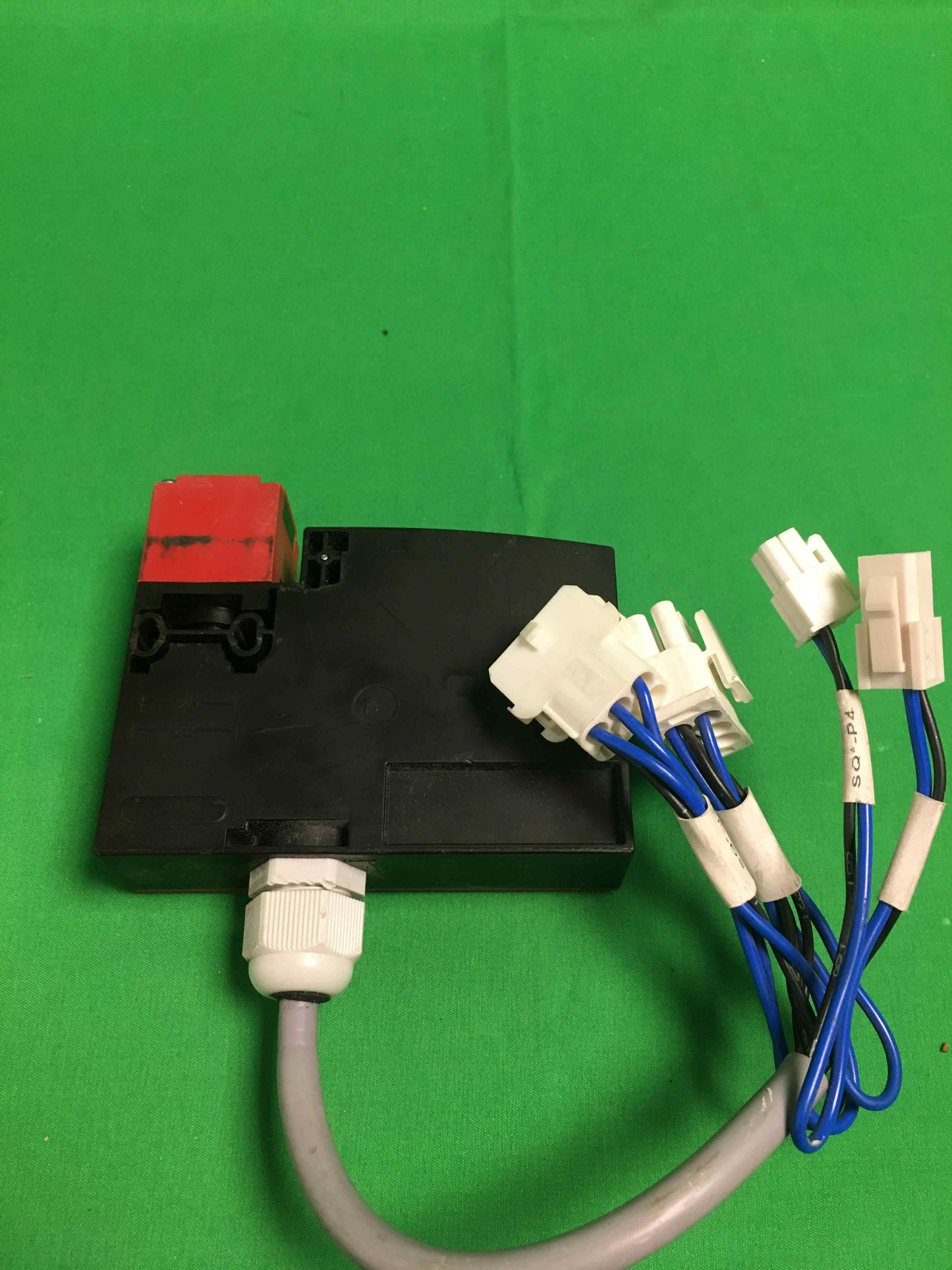 6738