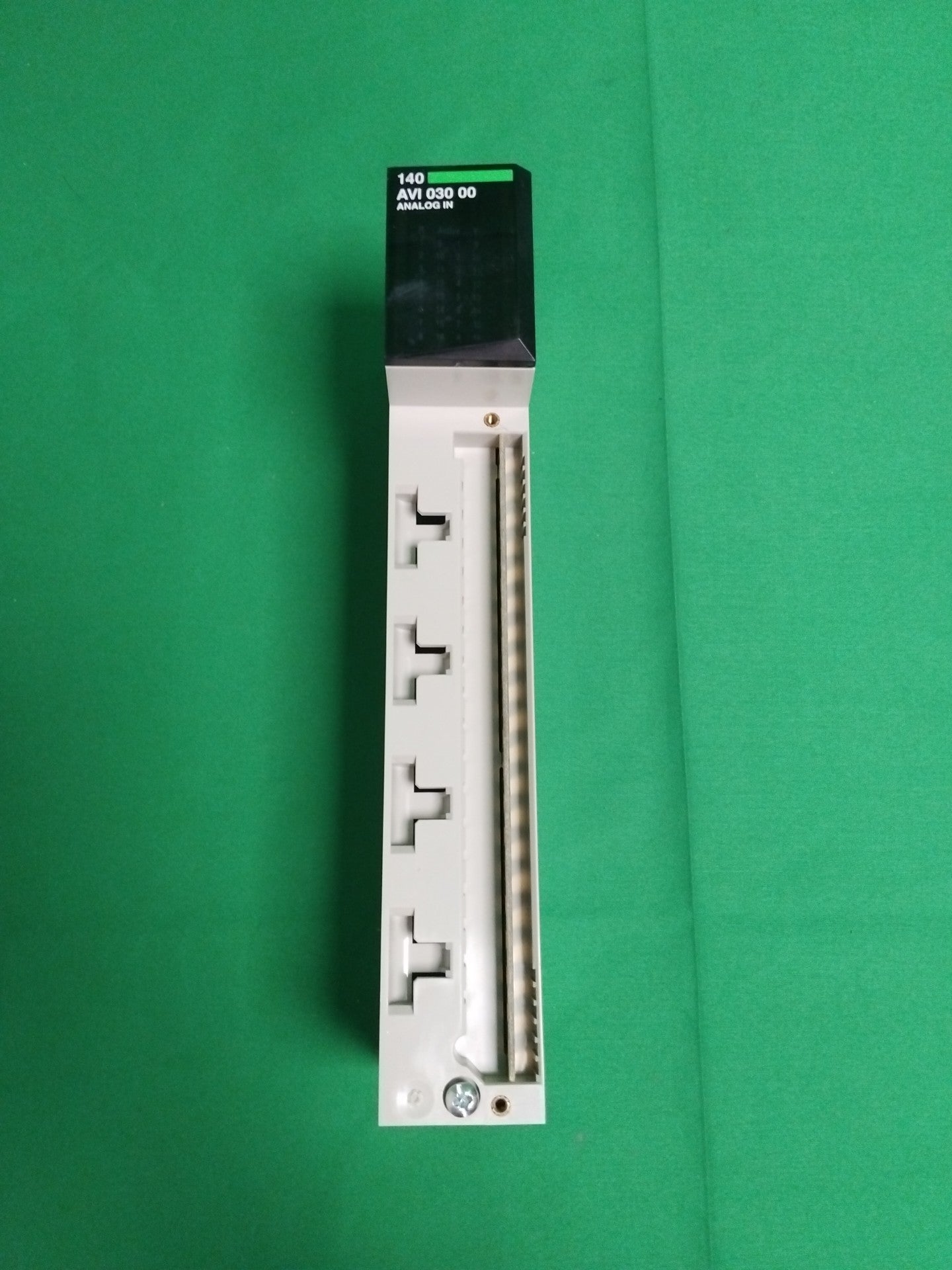 Schneider-Electric 140AVI03000C 140AVI03000C Defective