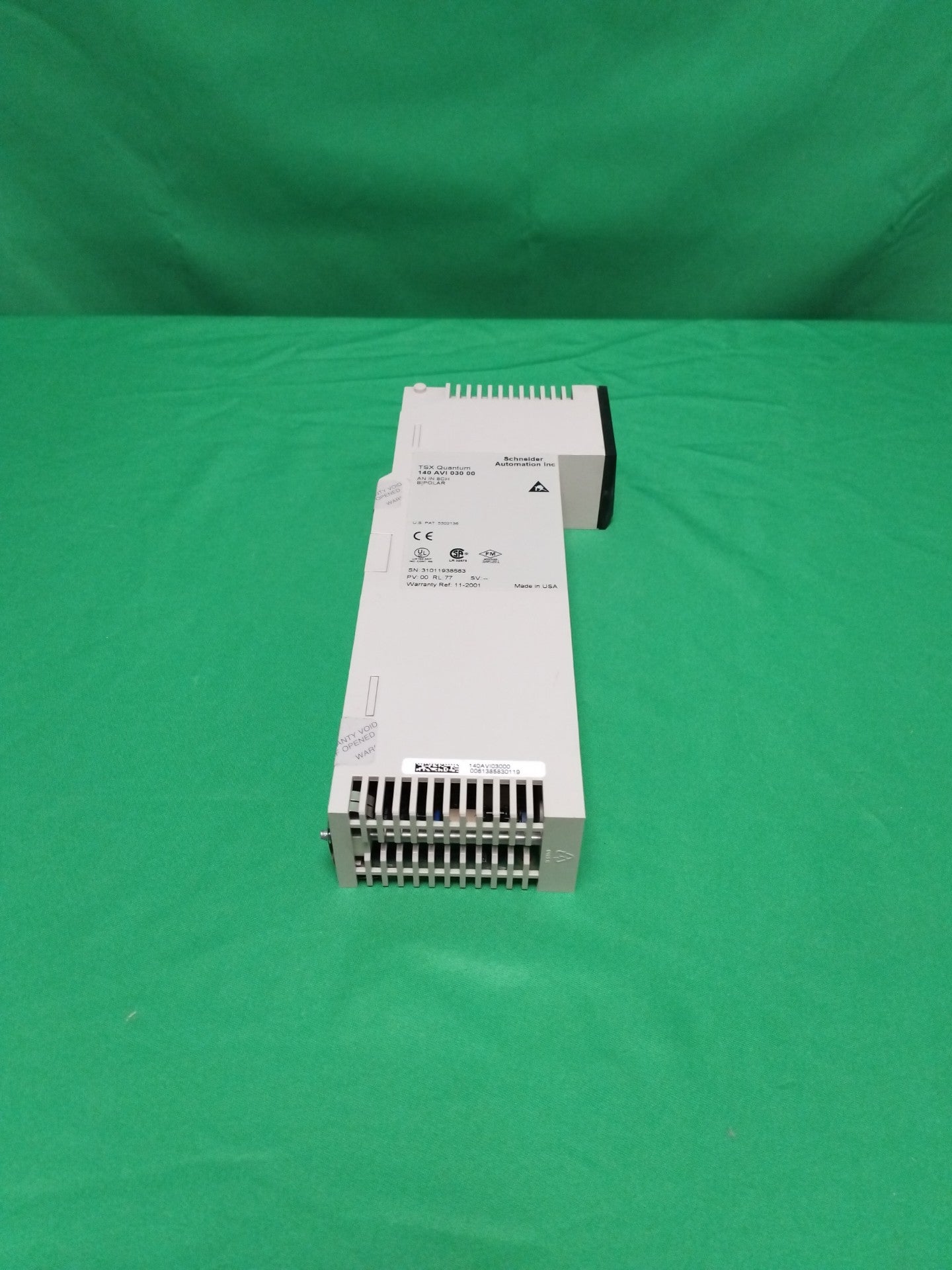 Schneider-Electric 140AVI03000 140AVI03000 Defective